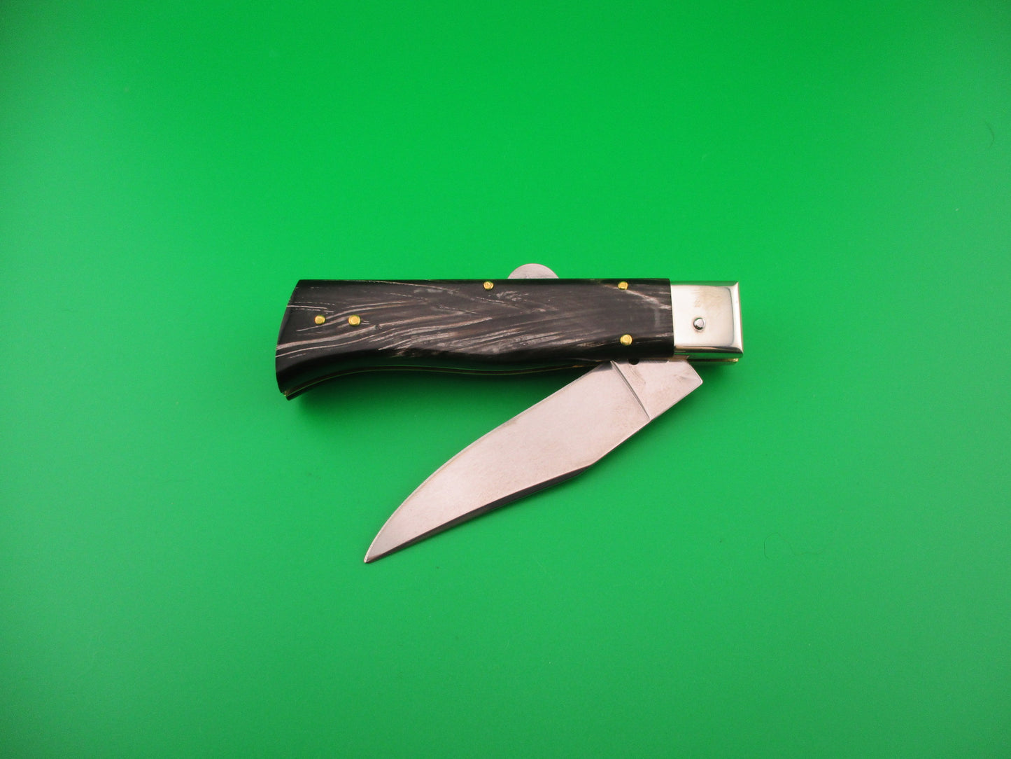 DM Dolphin 20cm Italian Humpback Red Dot Hunter Black & white automatic knife