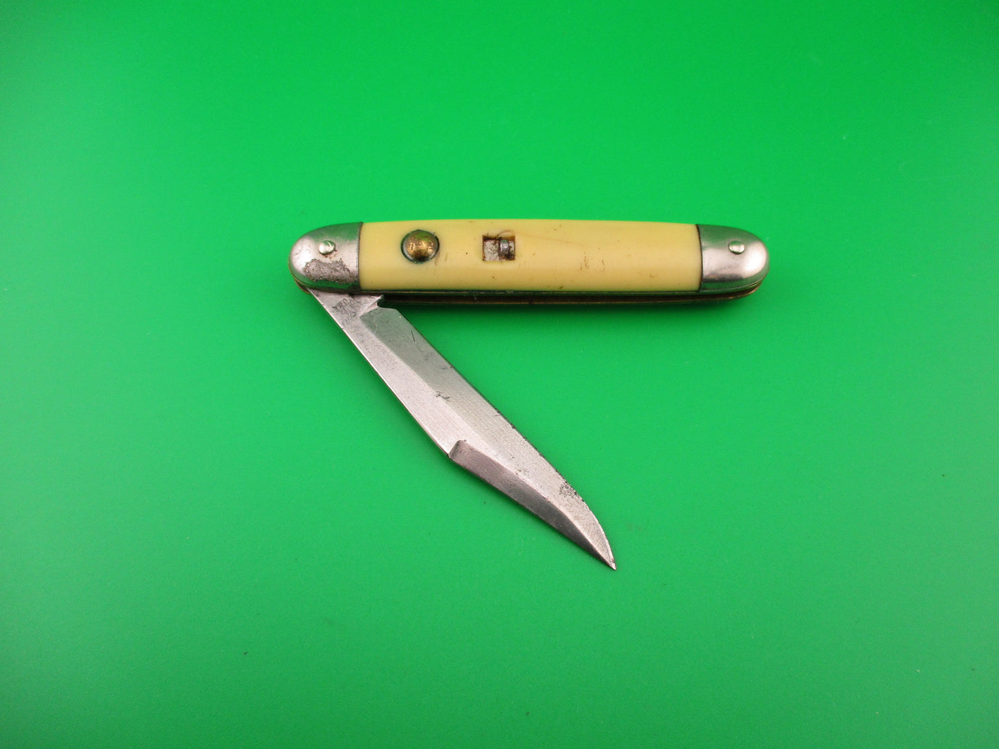 Colonial SHUR-SNAP Cigar Jack Cream Saber clip blade automatic knife