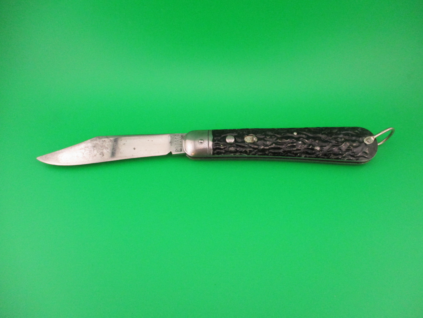 Presto MADE IN USA Vintage Paratrooper style Hunter Metal switchblade w lanyard
