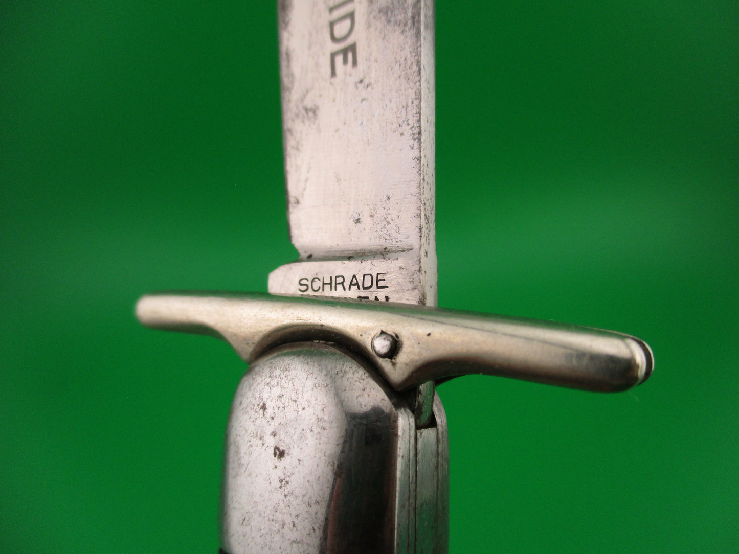 z Schrade Walden 153 Hunters Pride Folding guard switchblade knife with etch