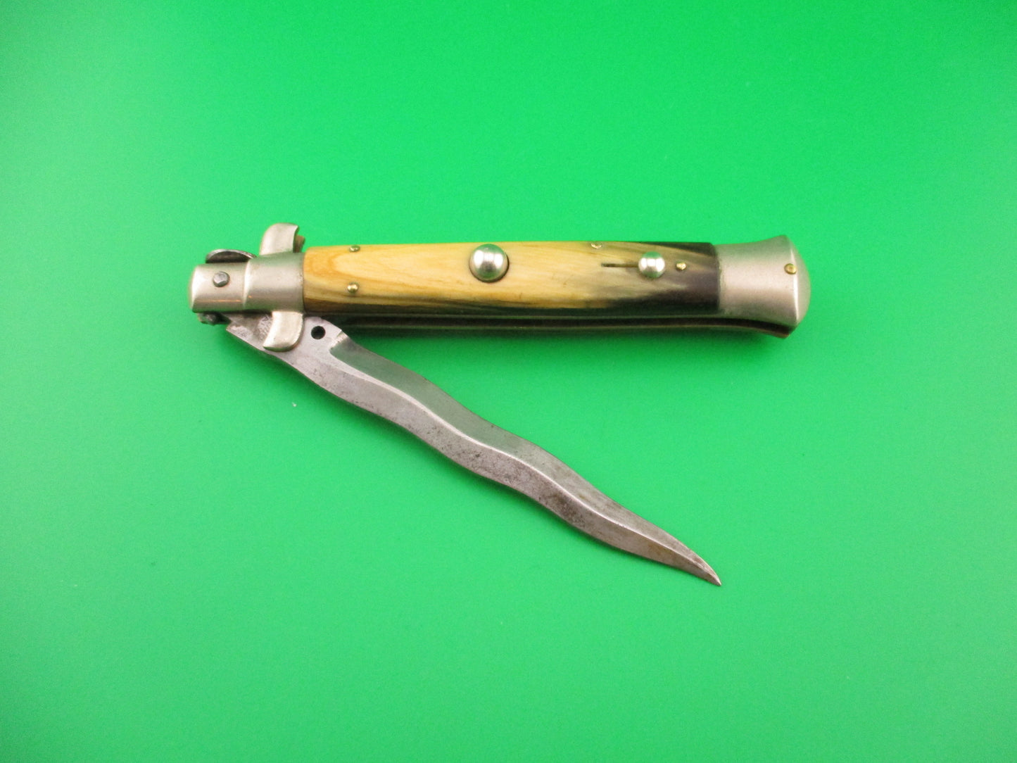 Latama ITALY 23cm Italian Picklock KRIS Yellow horn 1950s vintage automatic knife