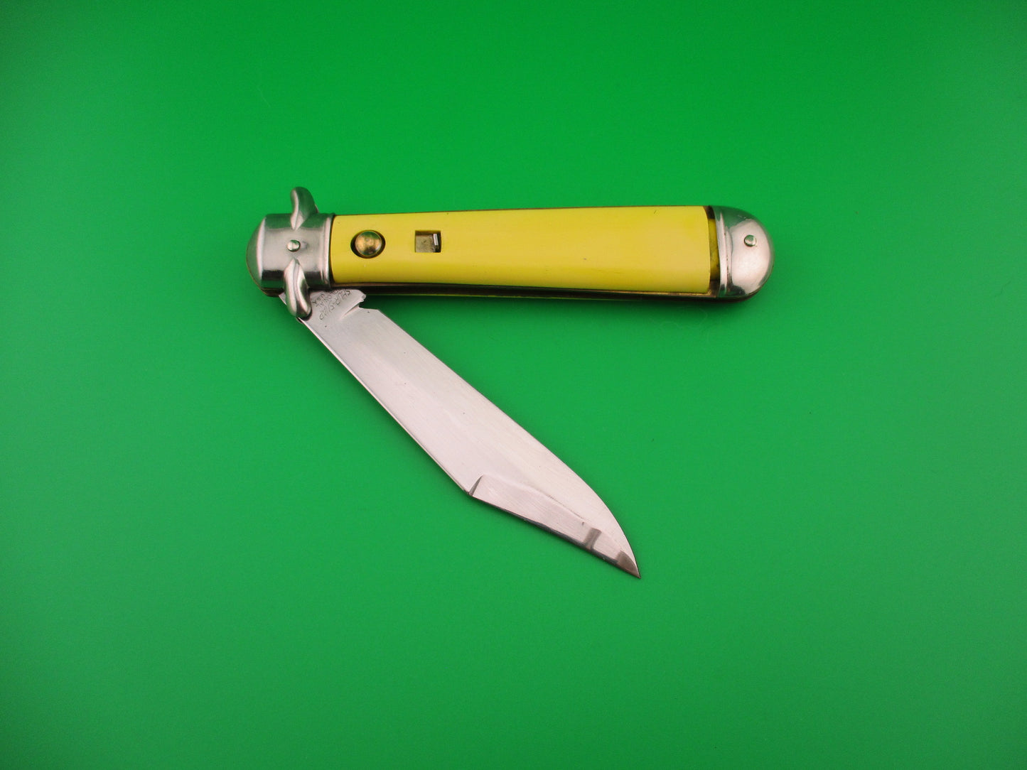 COLONIAL SHUR-SNAP Jumbo Jack #3301 Yellow vintage 1950s switchblade knife