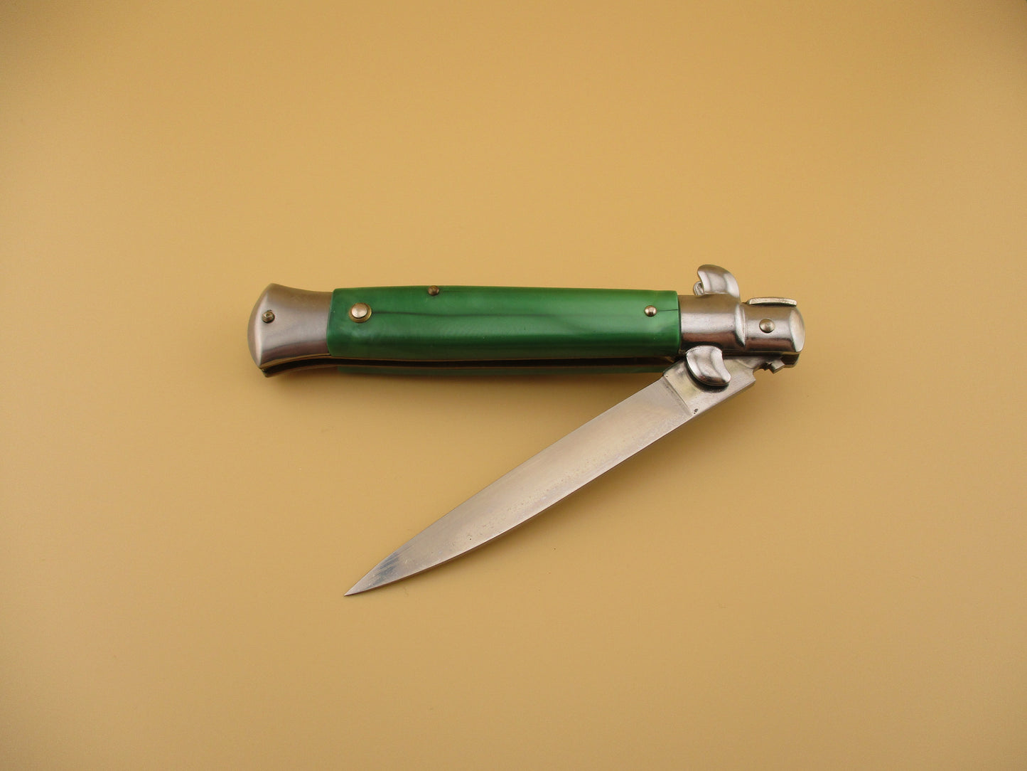 440 STAINLESS MILANO 22cm Italian Stiletto Green pearlex automatic knife