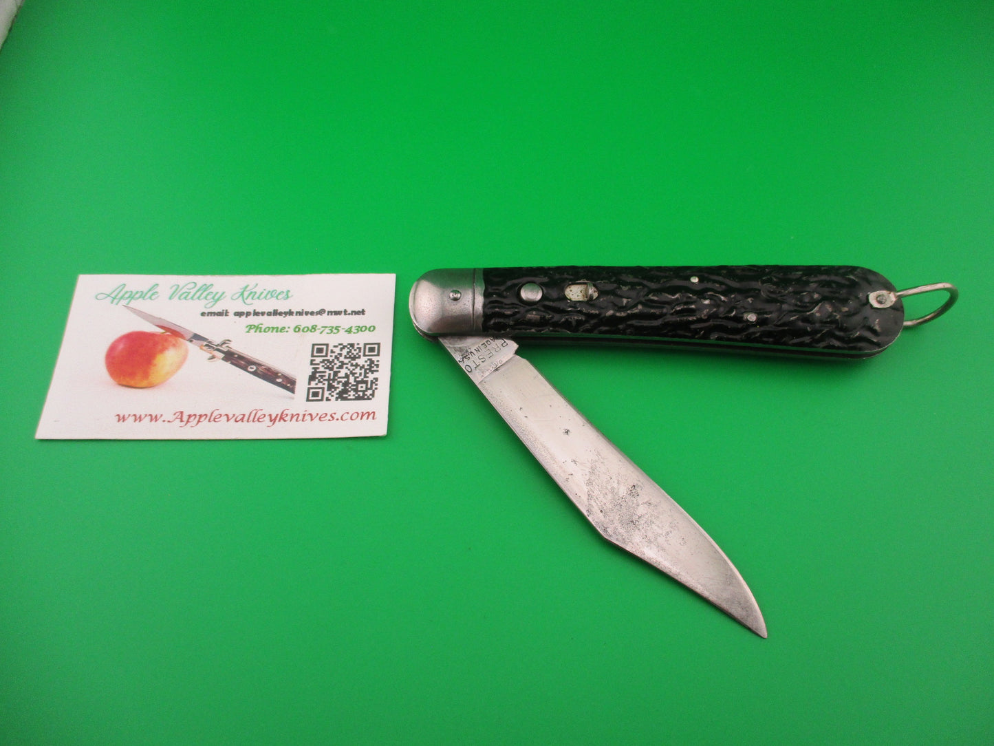 Presto MADE IN USA Vintage Paratrooper style Hunter Metal switchblade w lanyard