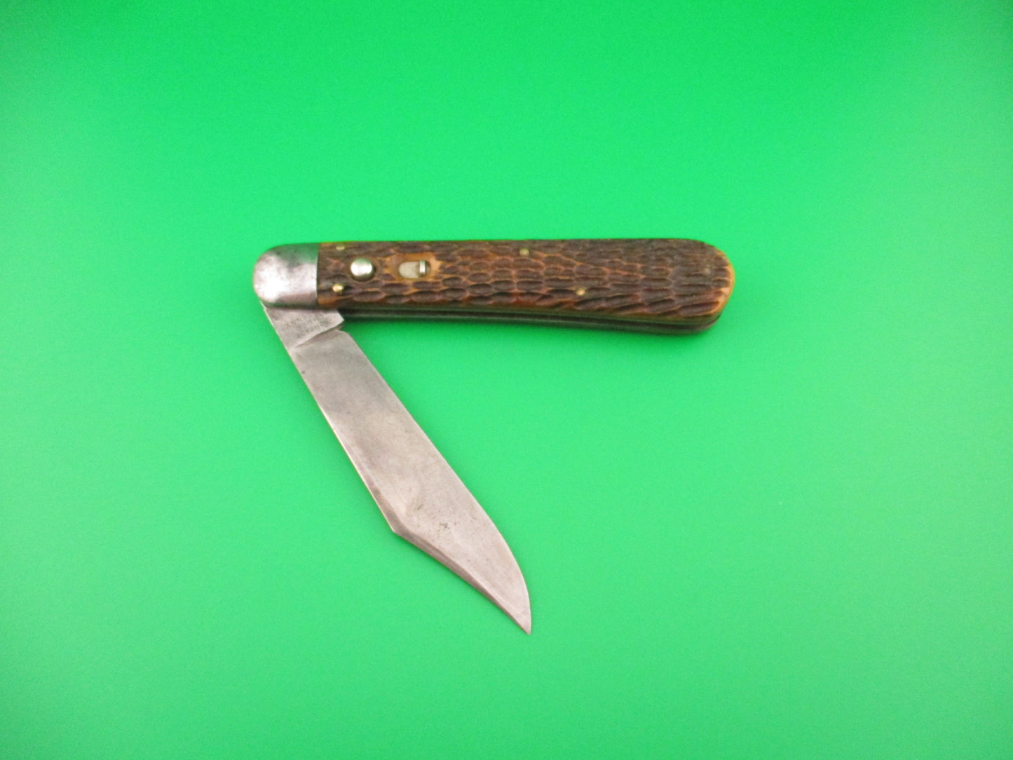 SCHRADE CUT CO Hunter 1543 3/4 Jigged Bone switchblade knife