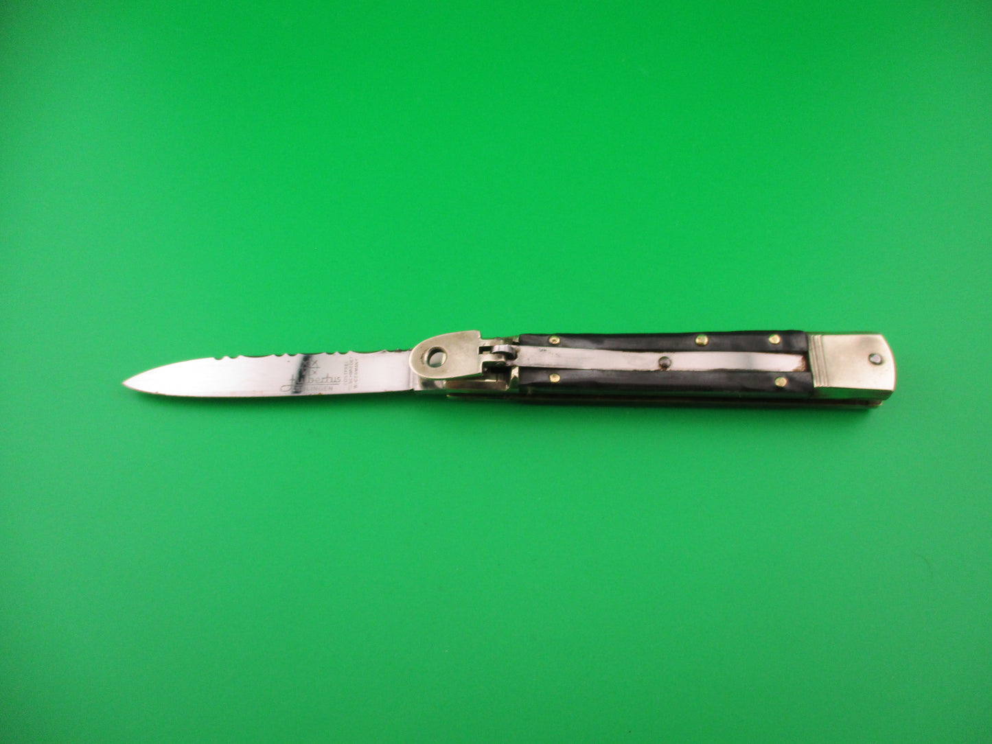 HUBERTUS SOLINGEN ROSTFREI 11cm West Germany Slimline Lever Horn automatic knife