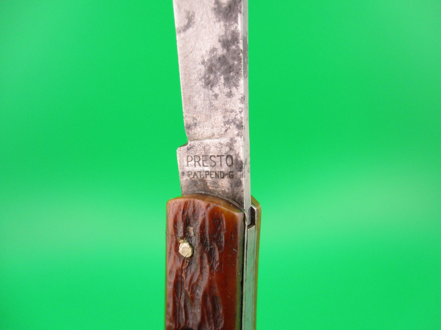 PRESTO PAT PEND-G #6000S Fishtail Jigged Bone scales Vintage switchblade knife