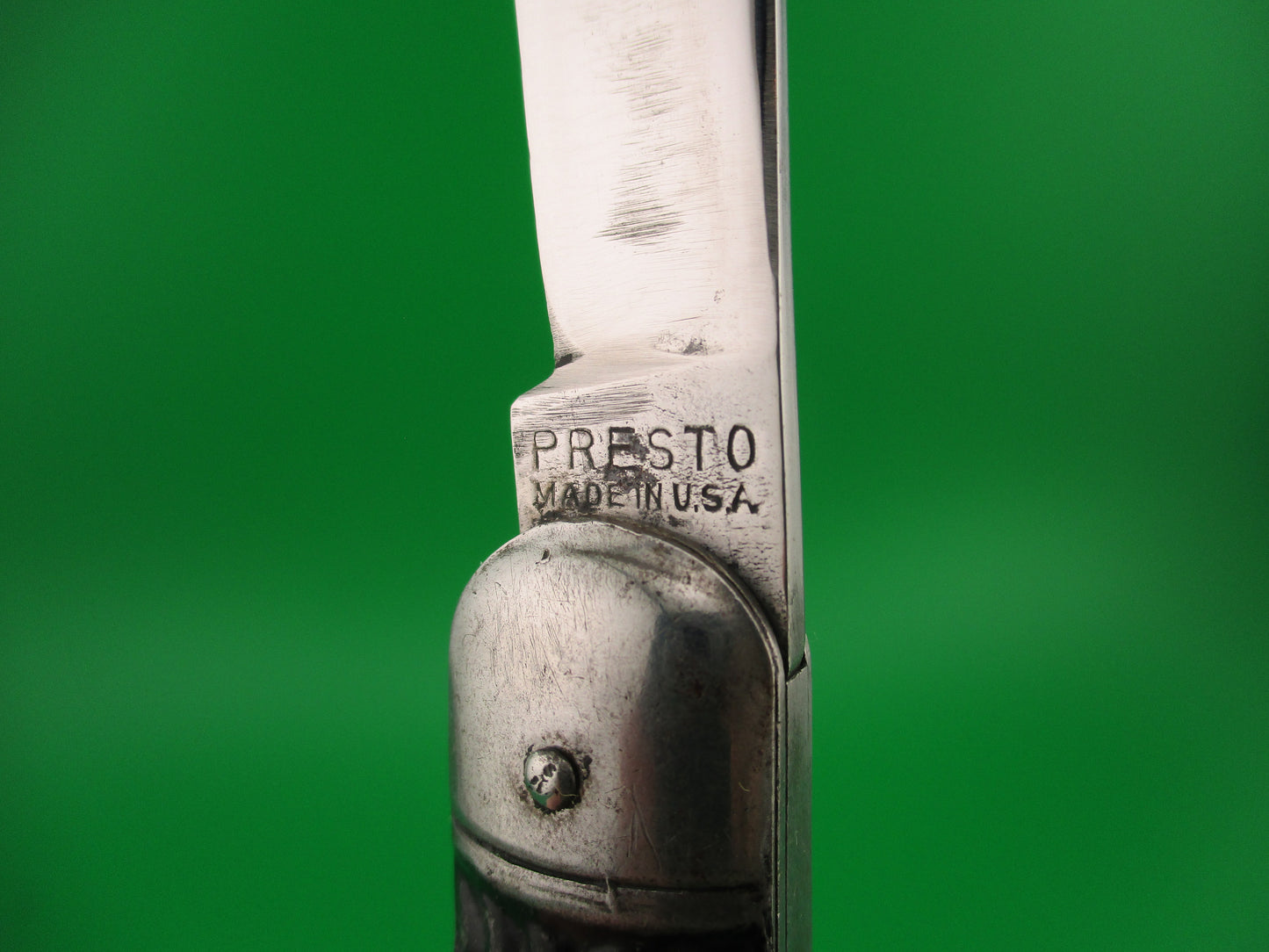 Presto MADE IN USA Vintage Paratrooper style Hunter Metal switchblade w lanyard ring