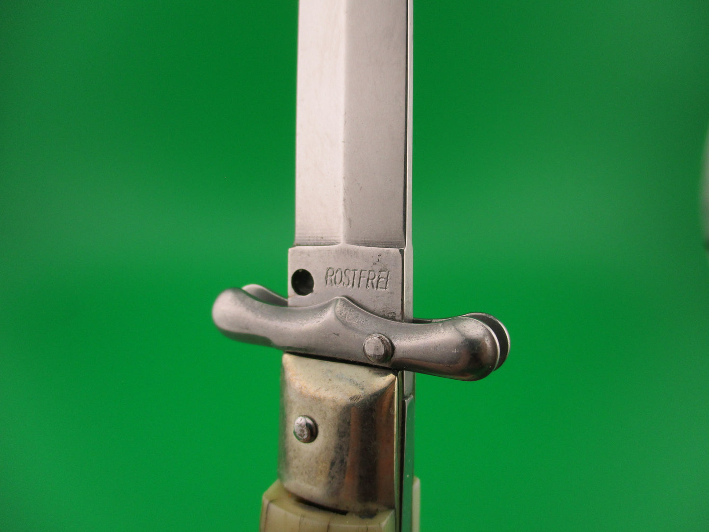 ROSTFREI MEDICI 19cm Italian Stag Swing guard dagger automatic knife
