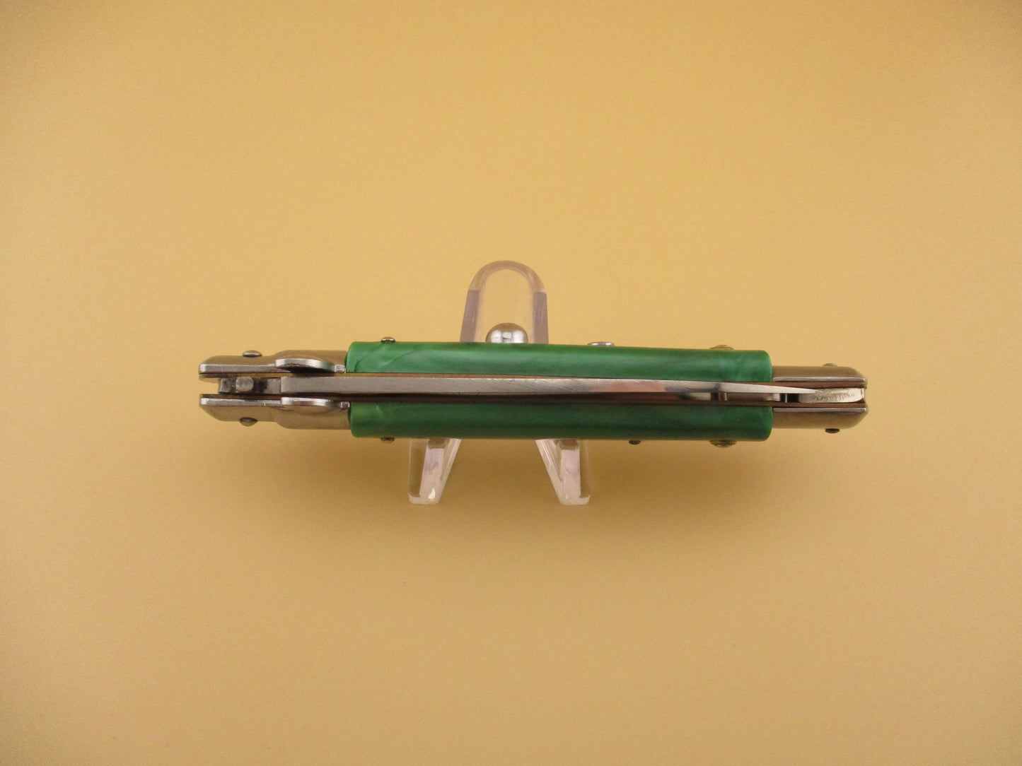 440 STAINLESS MILANO 22cm Italian Stiletto Green pearlex automatic knife
