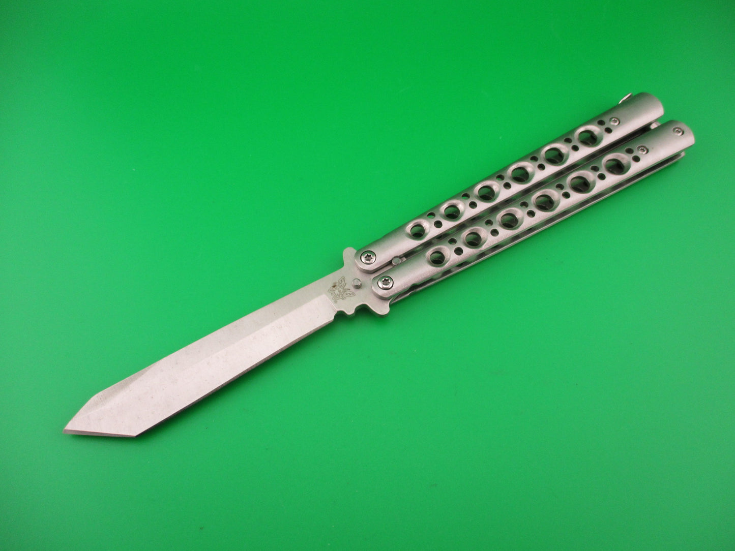 Benchmade style Balisong Butterfly Tanto blade knife copy?