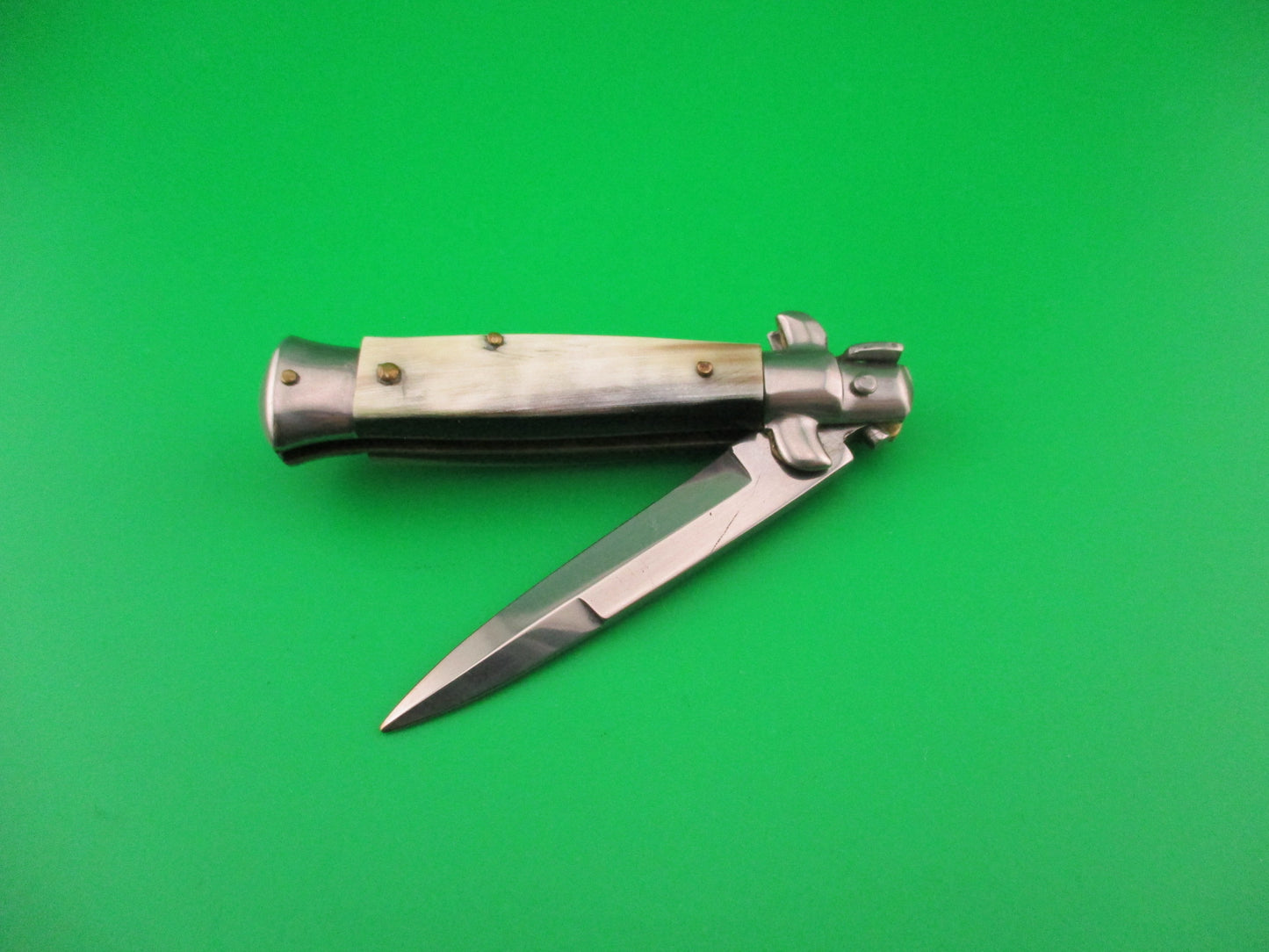ROSTFREI 14cm Italian Swivel bolster Bayonet Horn automatic knife