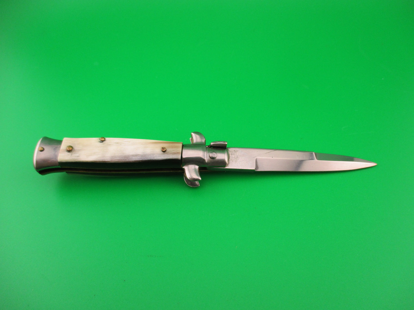ROSTFREI 14cm Italian Swivel bolster Bayonet Horn automatic knife