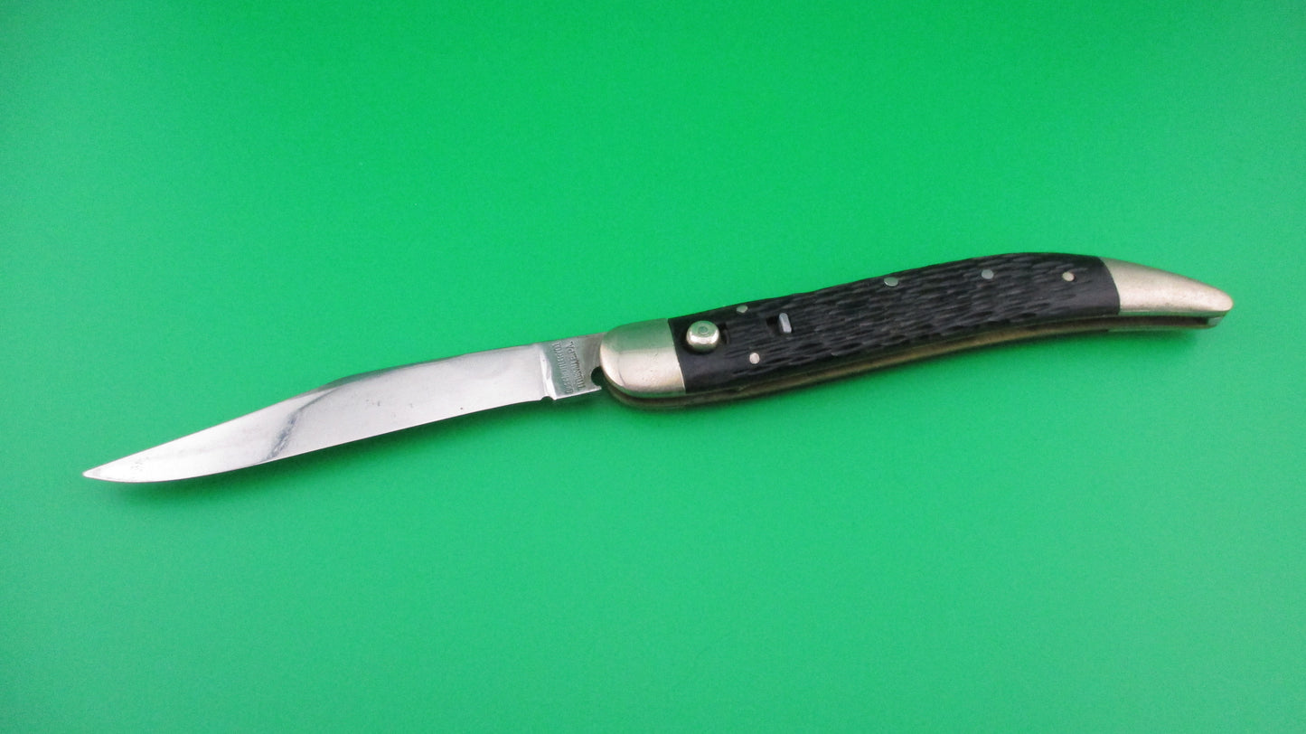 Queen Cutlery Co Titusville, PA Jet 25 Toothpick Black w/safety switchblade