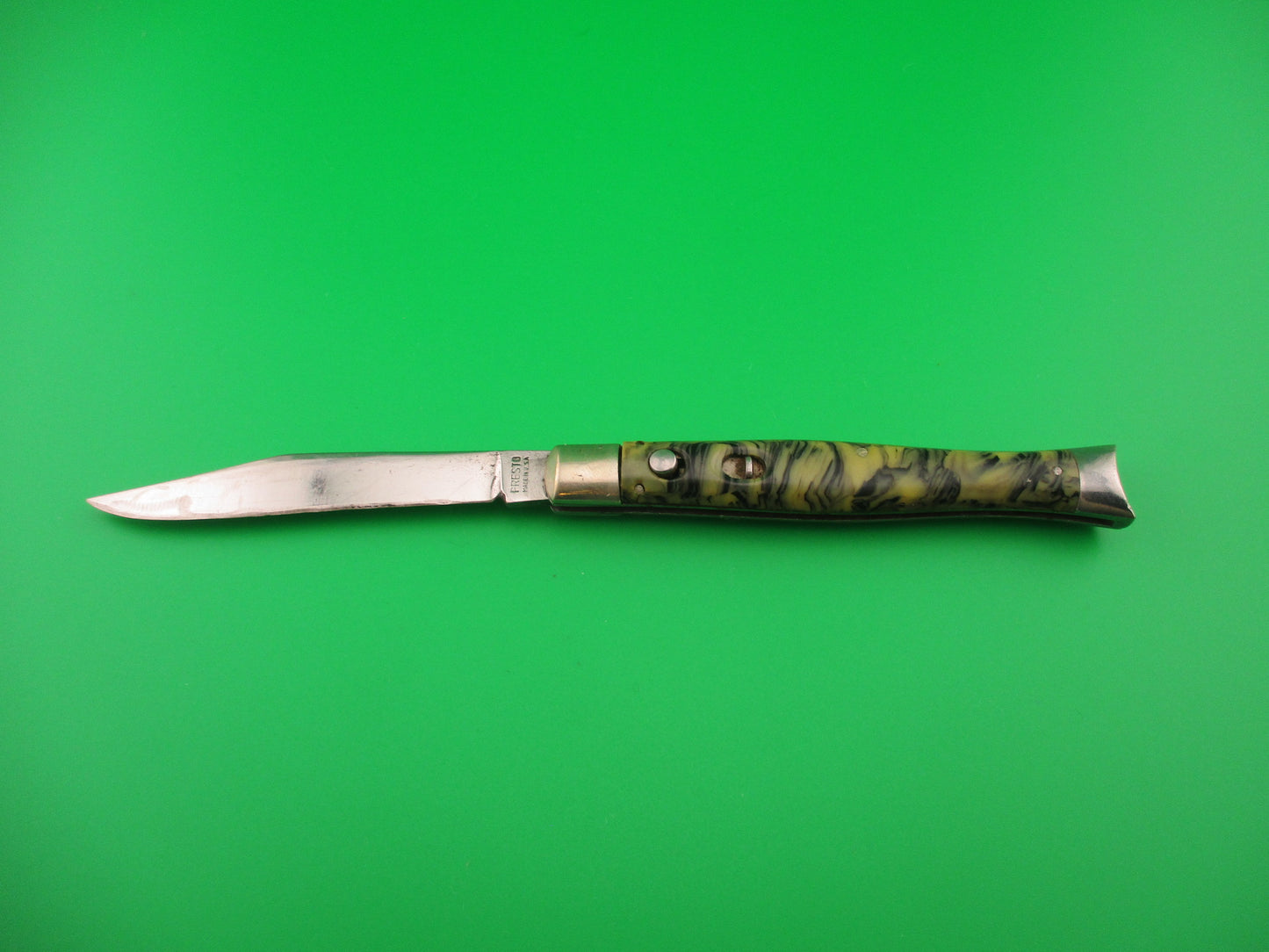 PRESTO Fishtail #4000 Coffee & Cream celluloid bolsters vintage automatic knife