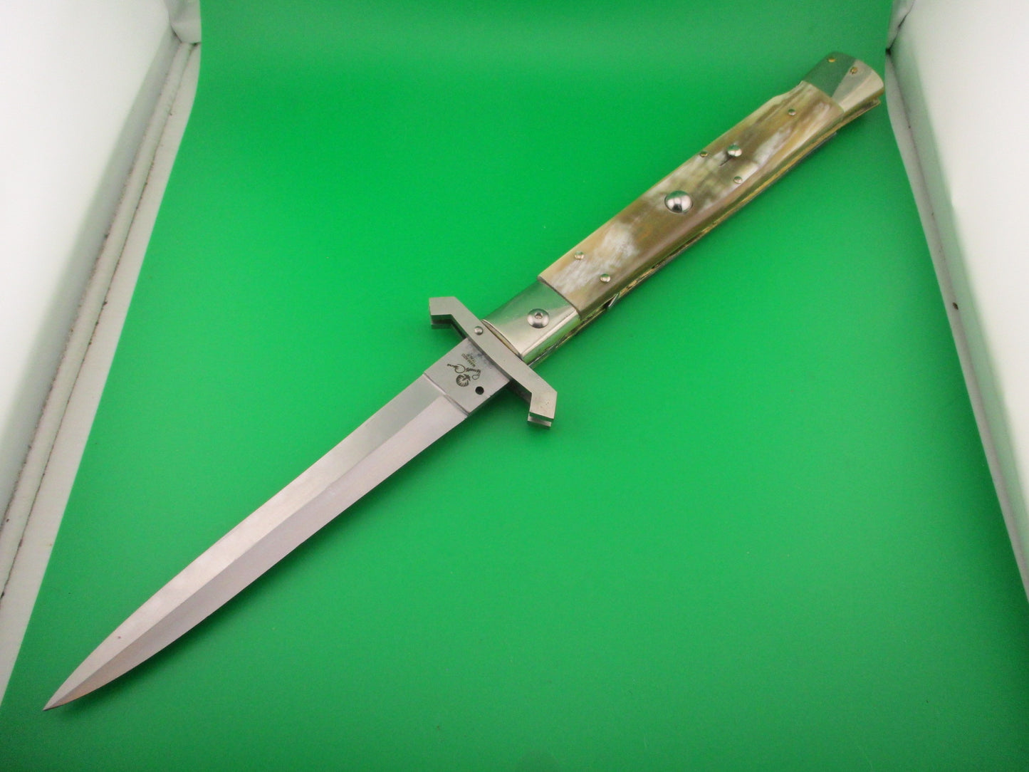 RENZO PASCOTTO 18 INCH (45cm) Swing Guard Dagger Honey Horn automatic knife