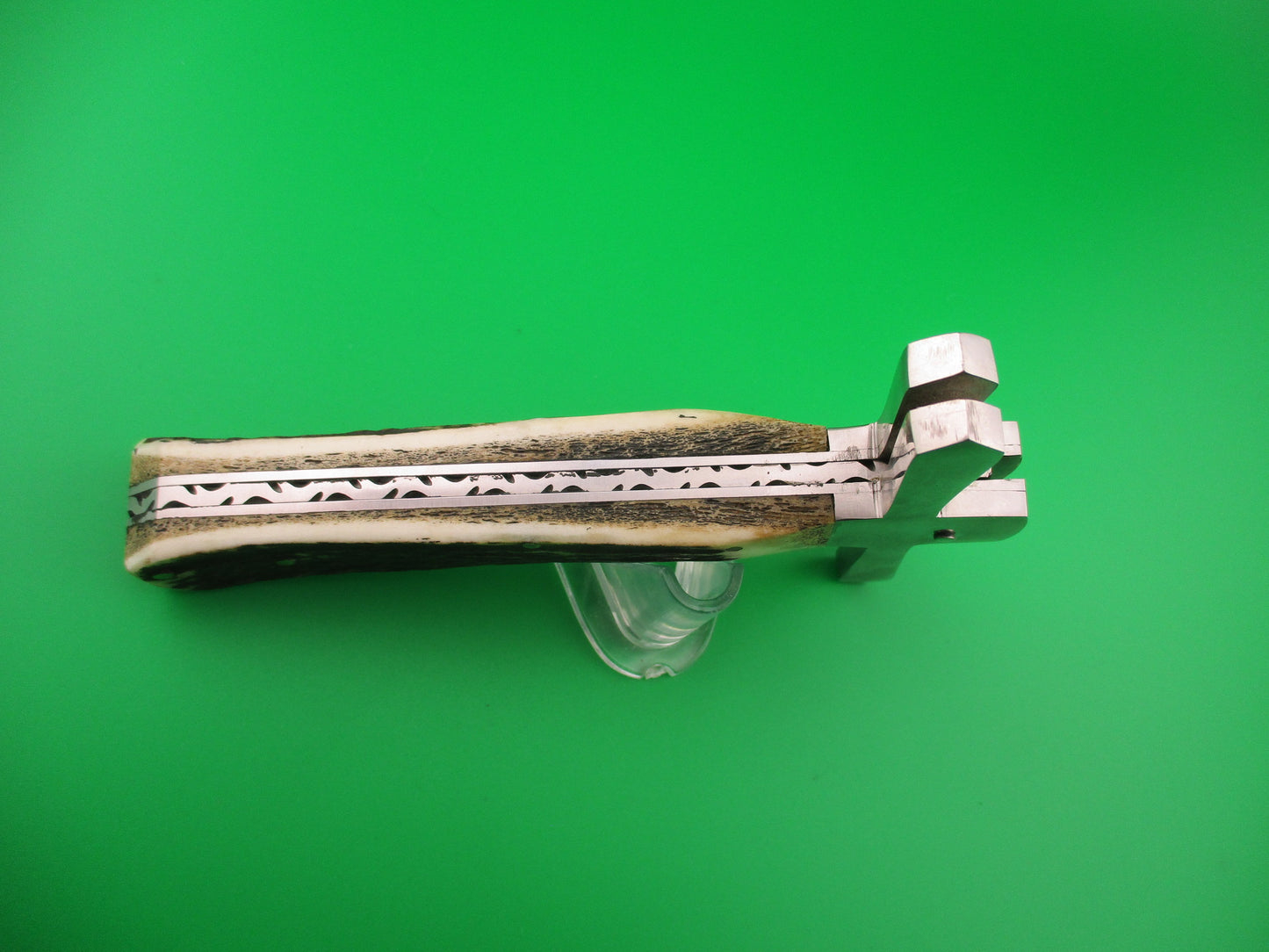 Custom Cross Guard 26cm Hand made Dagger Stag Oval button automatic knife