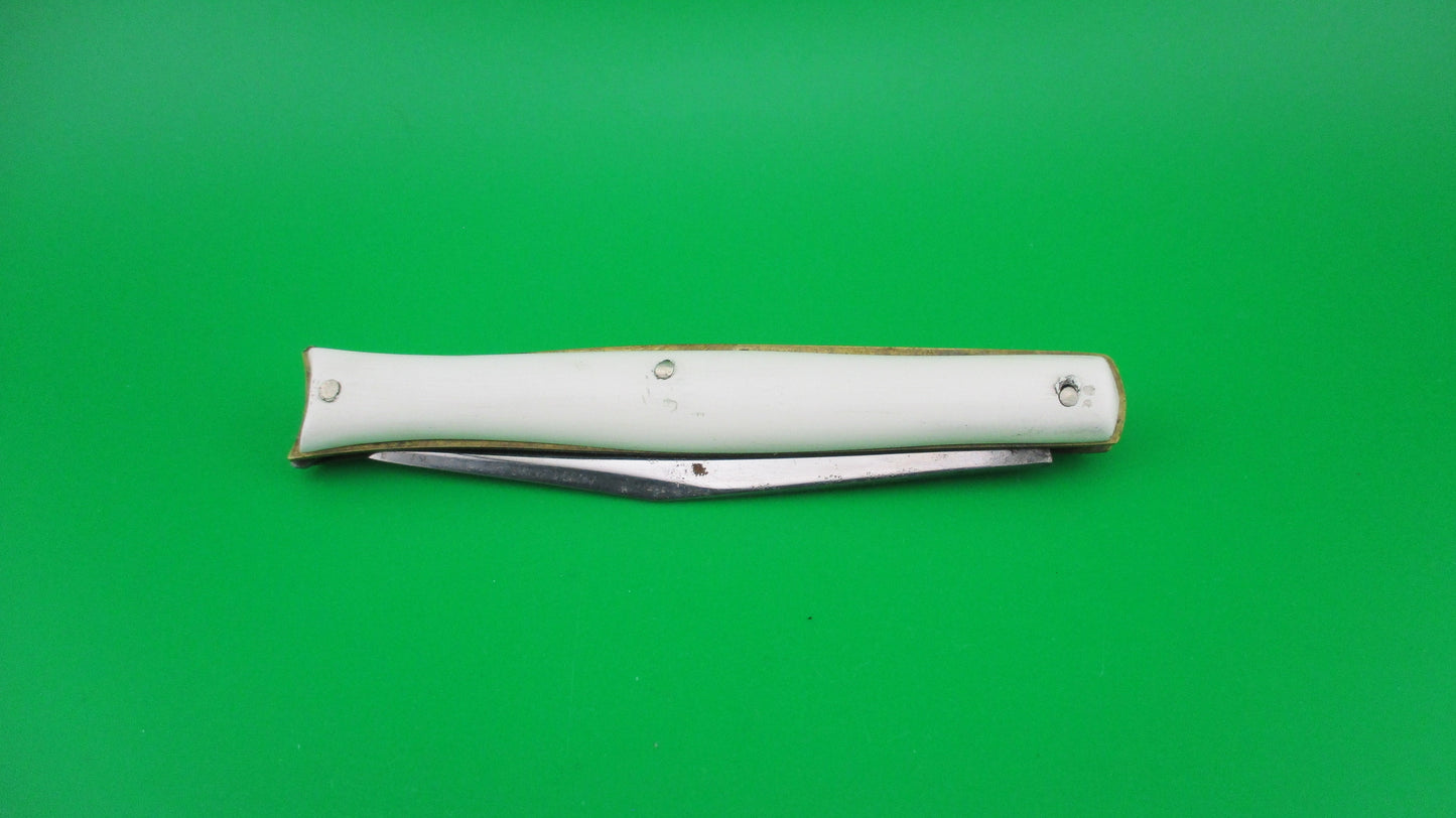 Edgemaster Fishtail 1950s White synthetic handles vintage switchblade