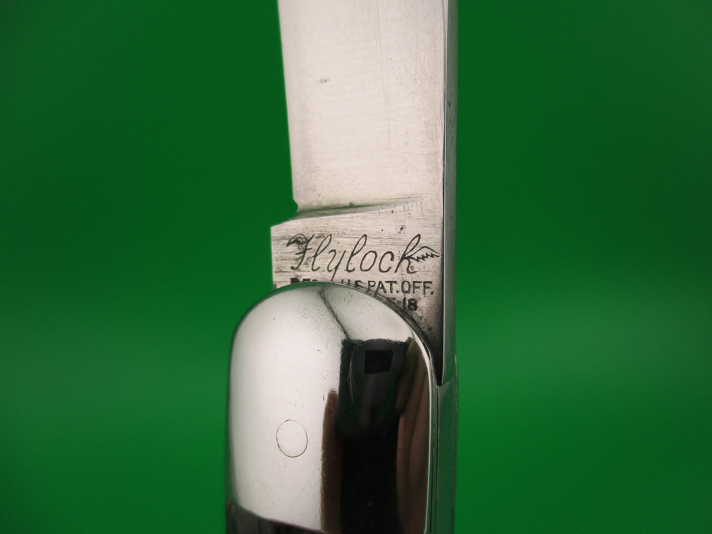 Flylock Hunter 11000 Black Wormgroove switchblade knife w/ Strong ETCH