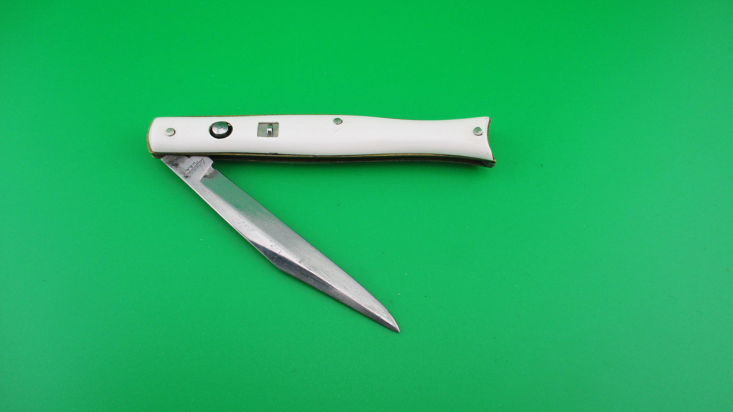 Edgemaster Fishtail 1950s White synthetic handles vintage switchblade