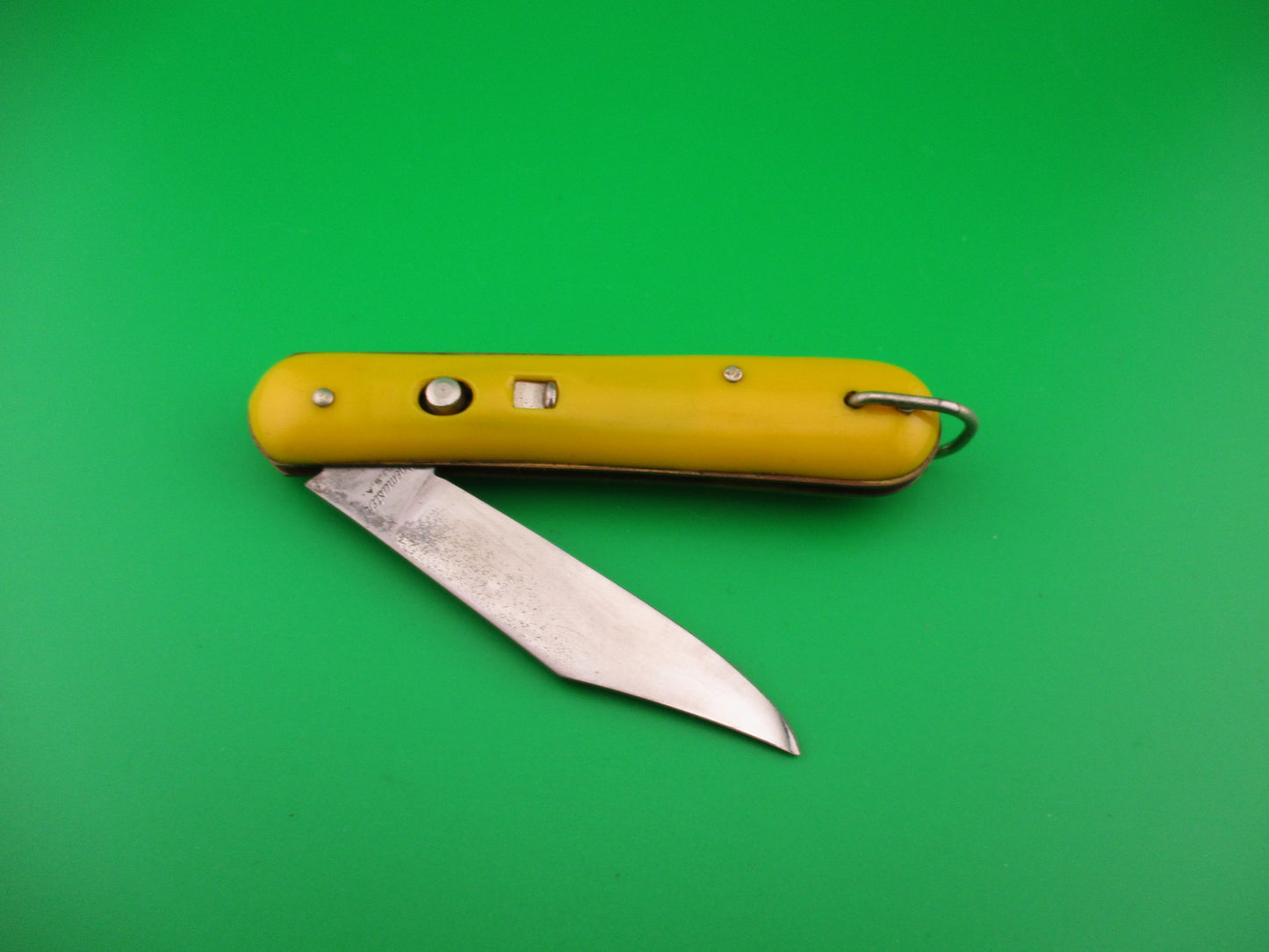 Edgemaster Fatjack Yellow #102 vintage 1940s switchblade knife made USA