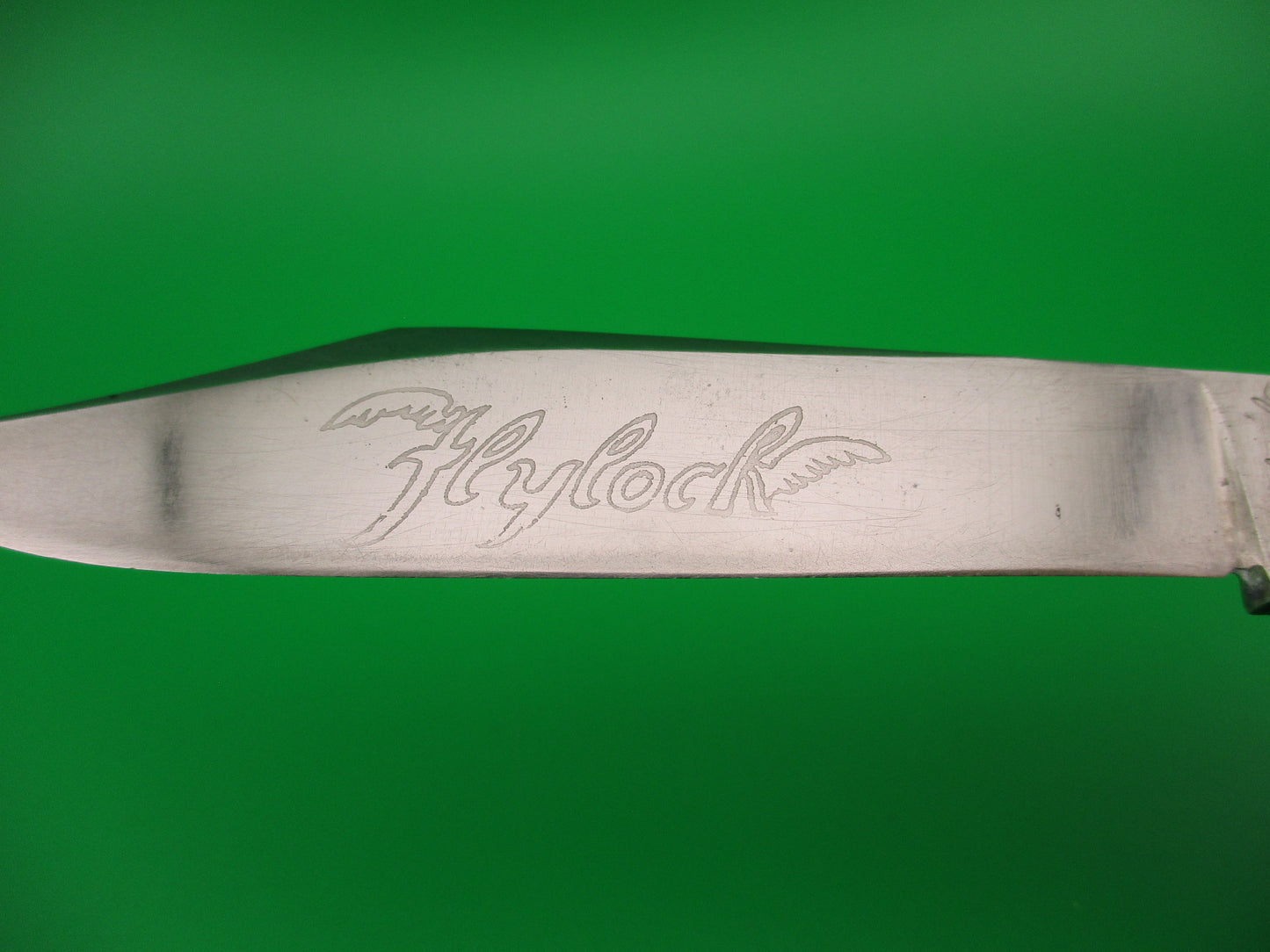 Flylock Hunter 11000 Black Wormgroove switchblade knife w/ Strong ETCH