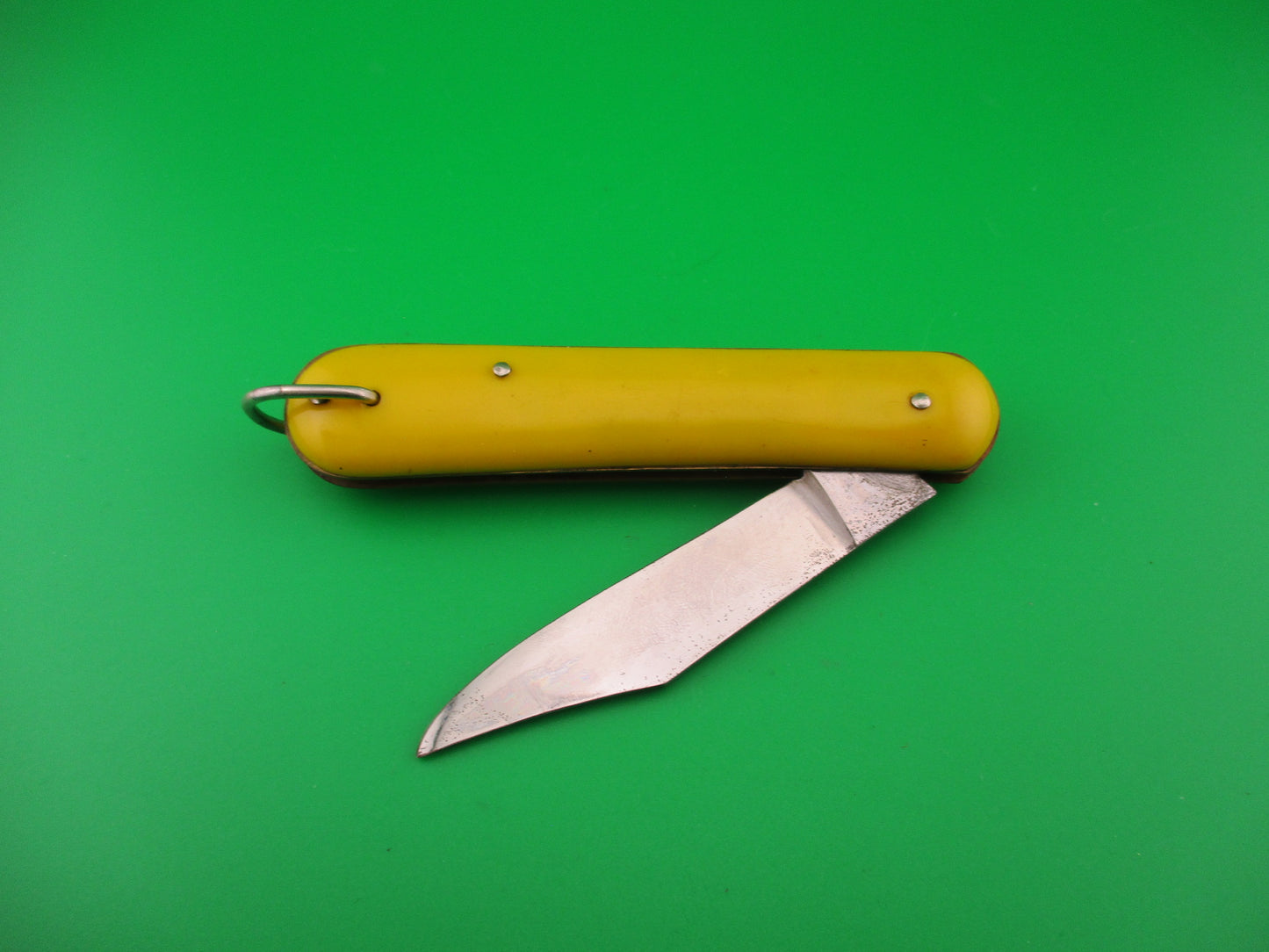 Edgemaster Fatjack Yellow #102 vintage 1940s switchblade knife made USA