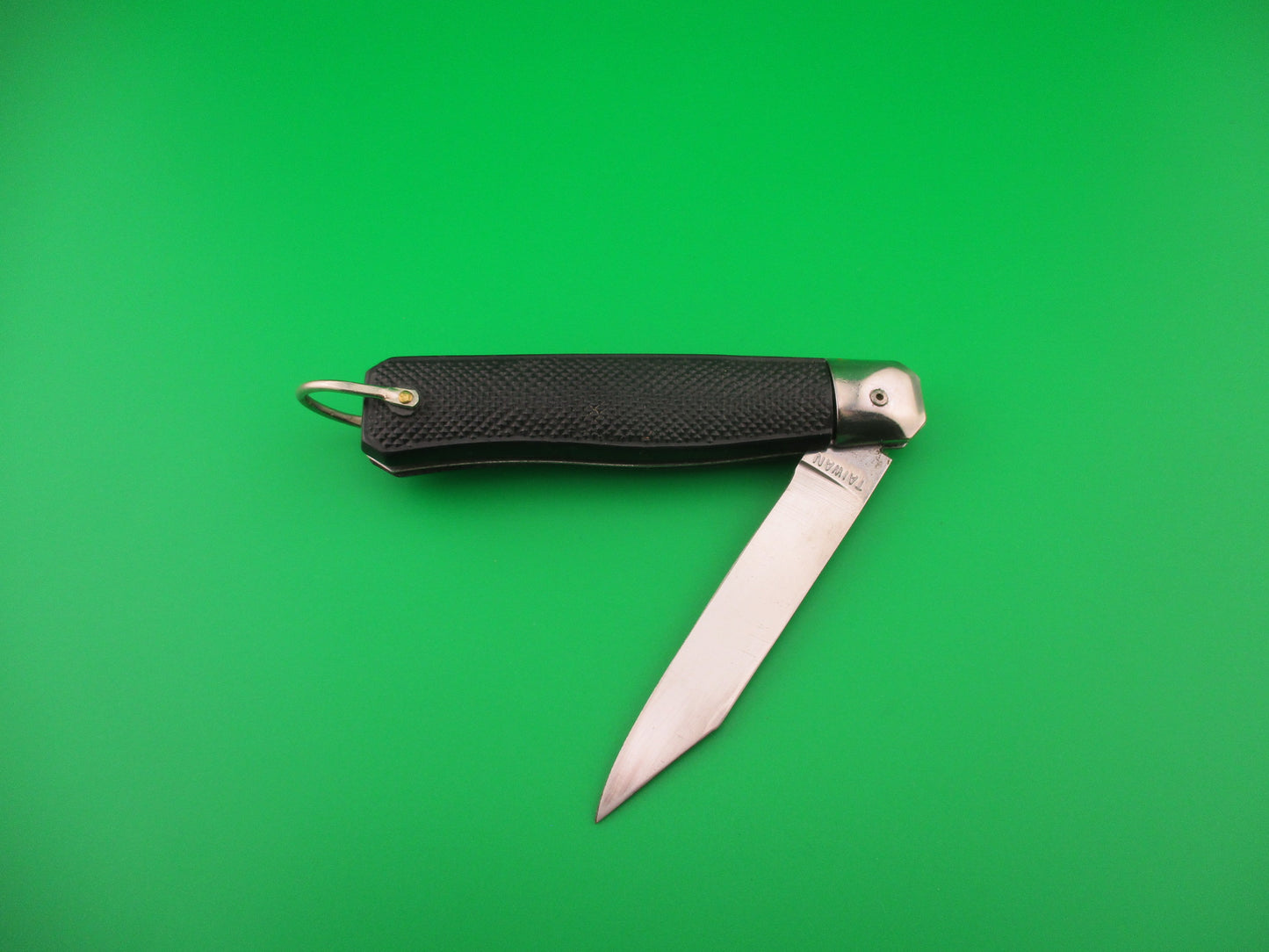 STAINLESS ROSTERIE TAIWAN 18cm Black automatic knife w lanyard ring