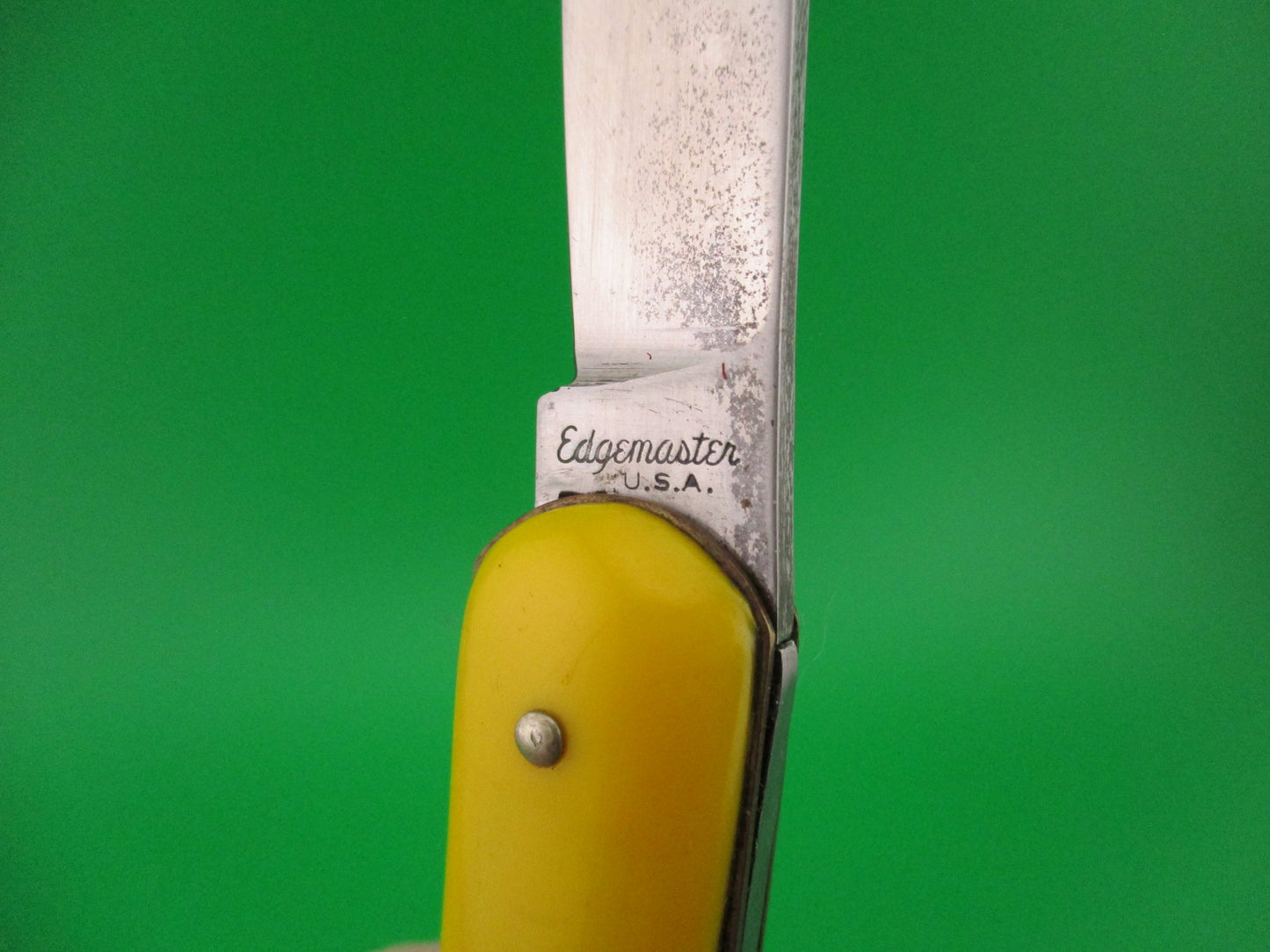 Edgemaster Fatjack Yellow #102 vintage 1940s switchblade knife made USA