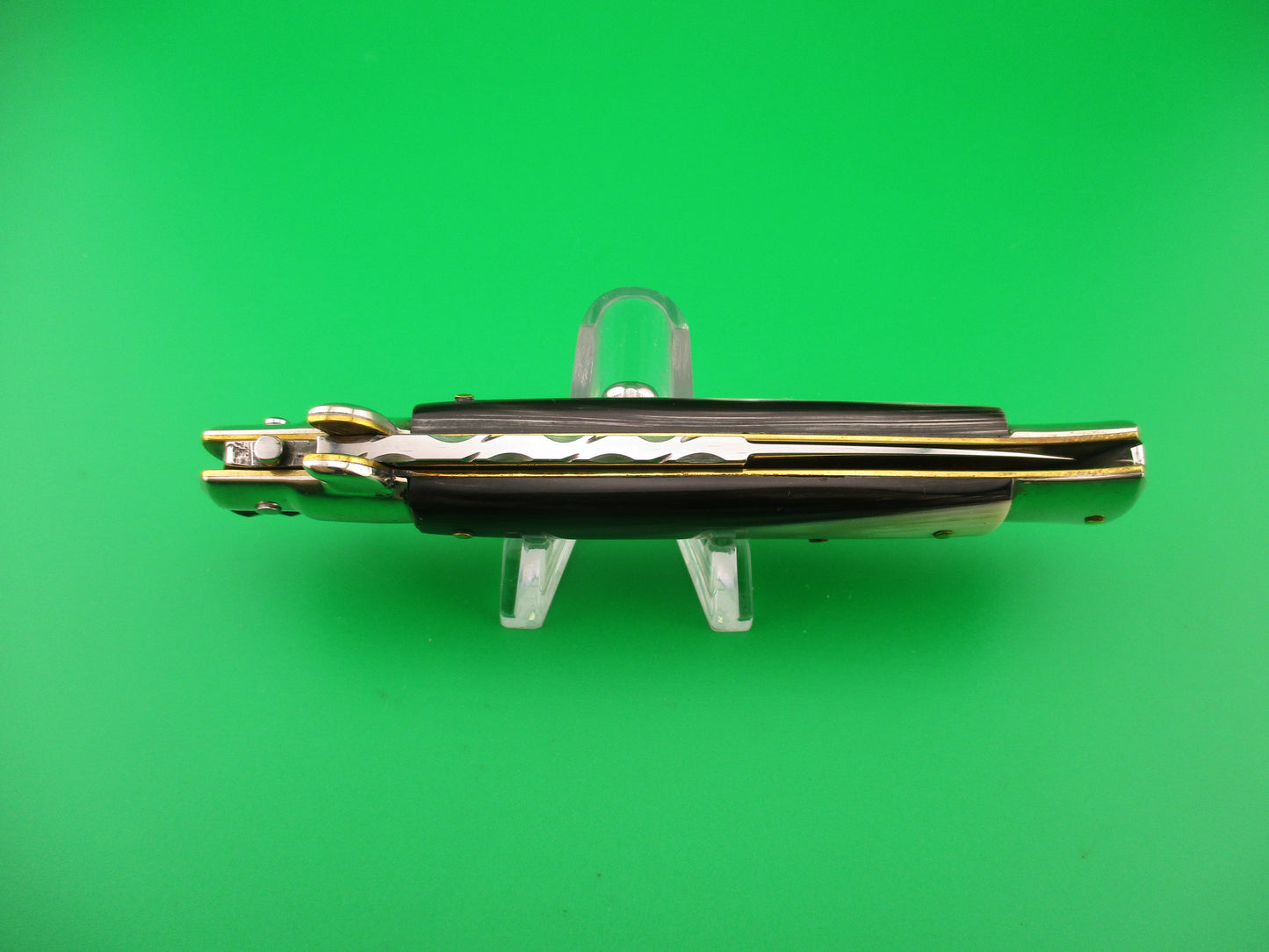 Walt's Latama ITALY 22cm Italian Flat guard Picklock Brazilian horn automatic knife