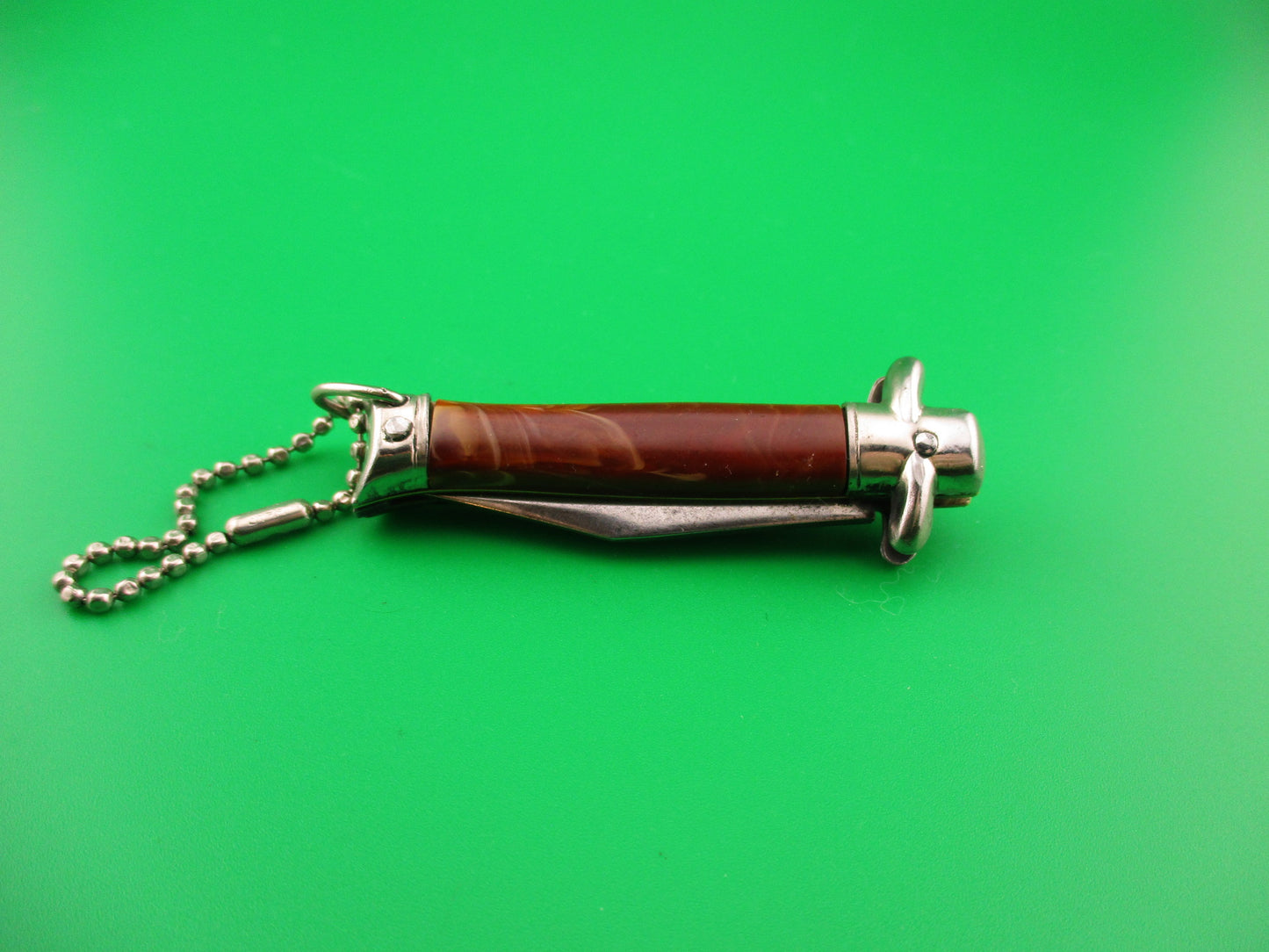 Colonial Snappy Vintage 4th Gen 1950s Rootbeer bowtie keychain switchblade knife