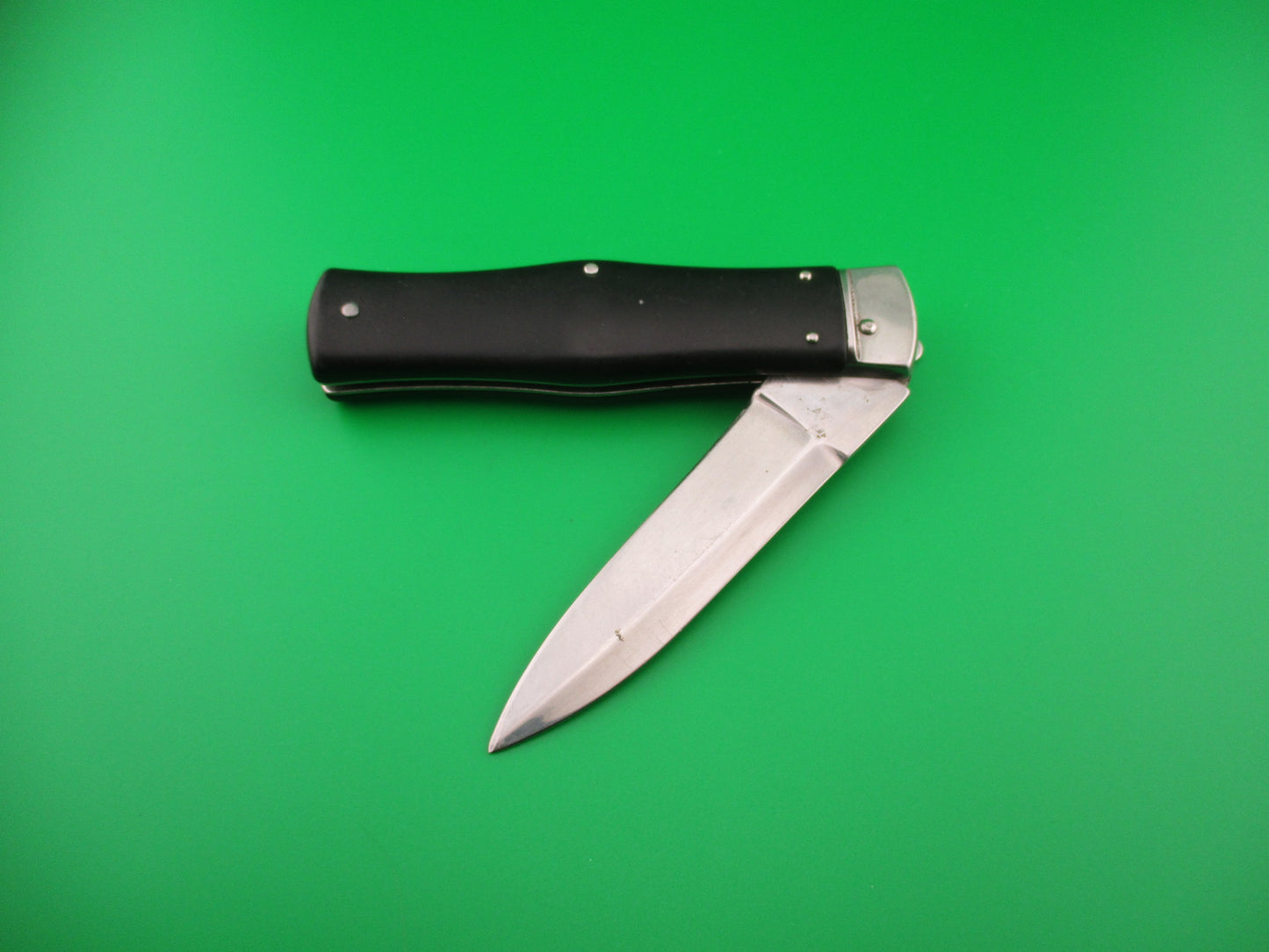 MIKOV STAINLESS 22cm CZECH REPUBLIC Lever release Black automatic knife