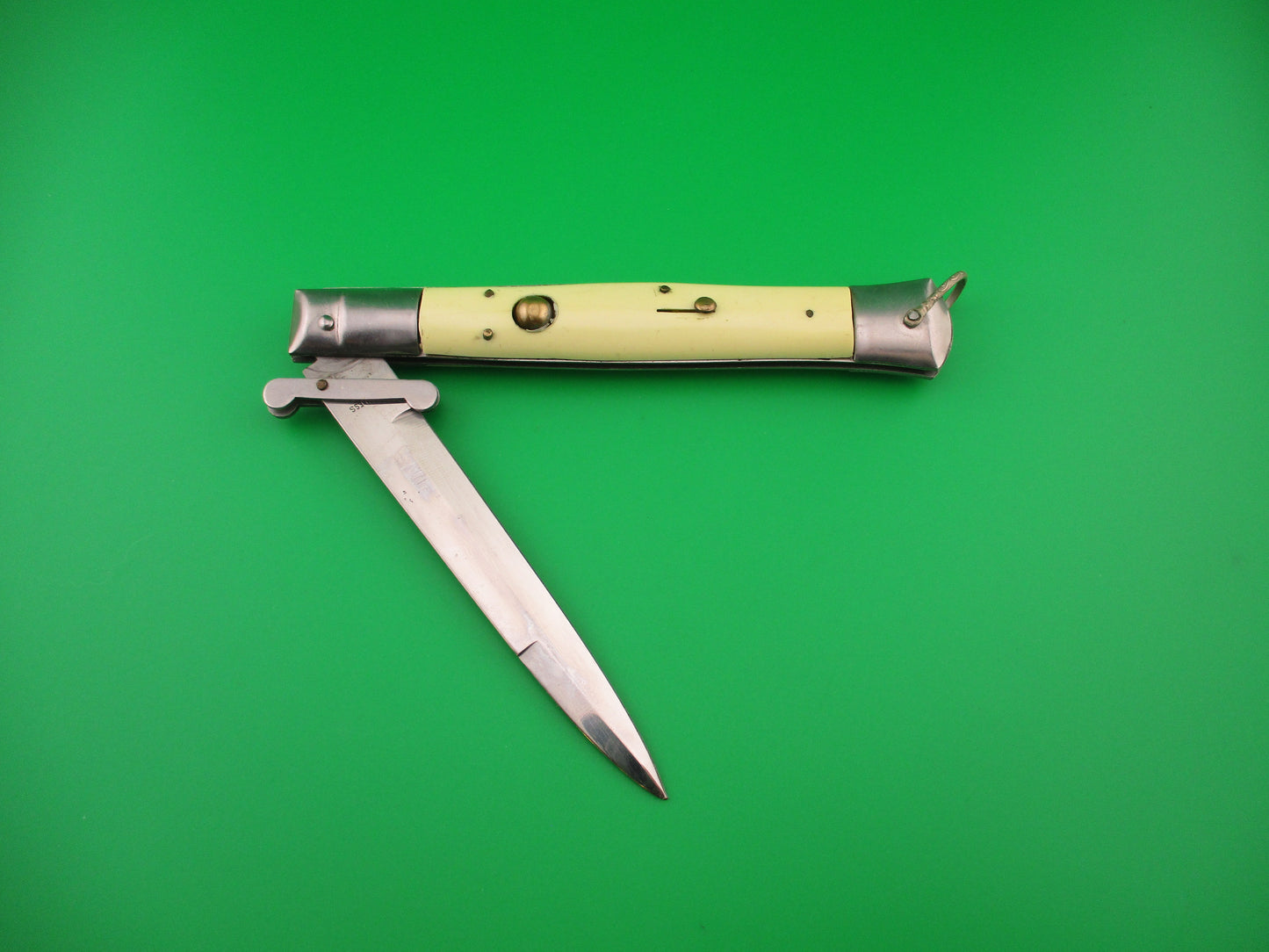 STAINLESS STEEL 27cm Japanese Rizzuto style Cream Swing guard vintage automatic knife