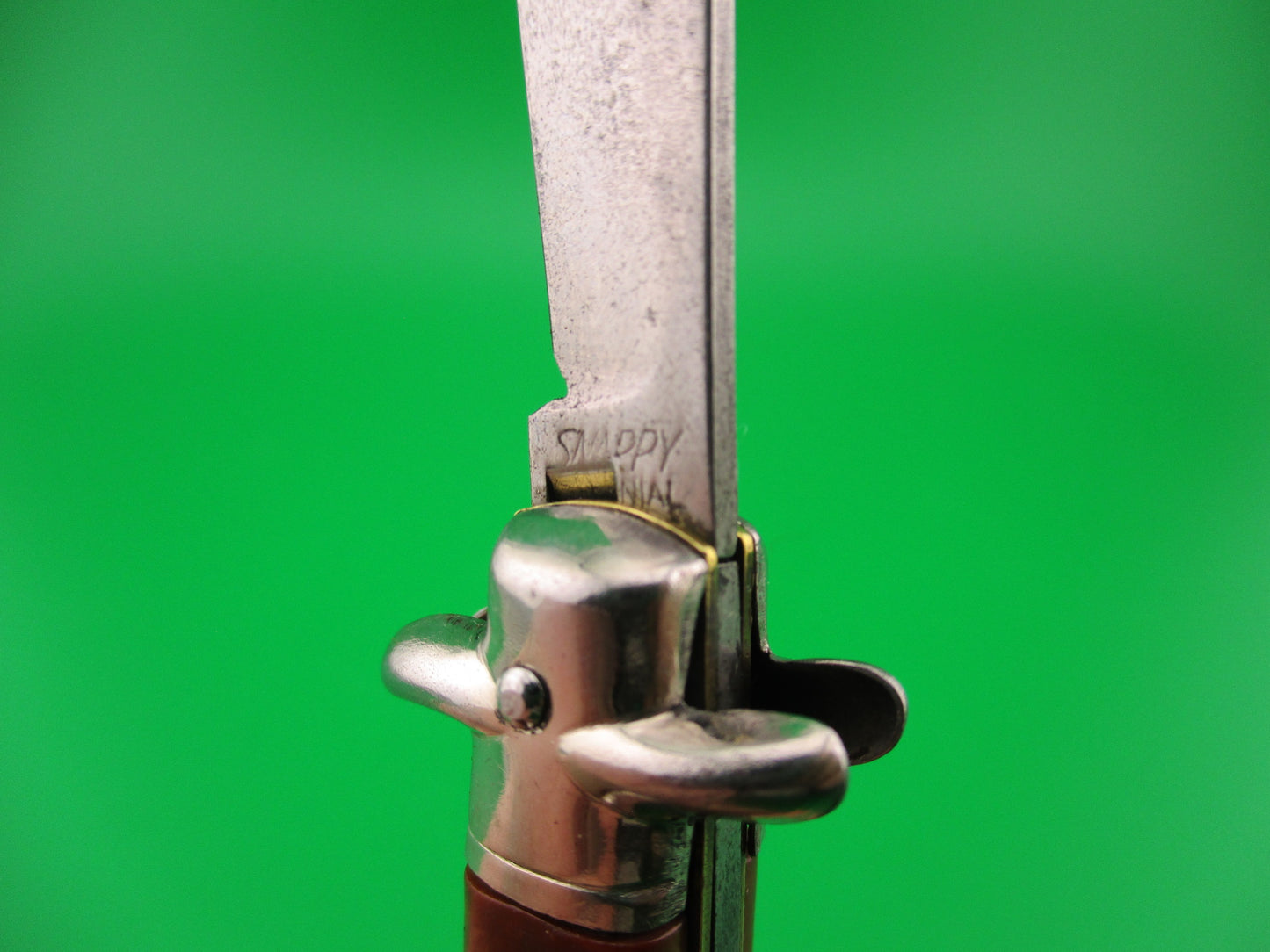 Colonial Snappy Vintage 4th Gen 1950s Rootbeer bowtie keychain switchblade knife