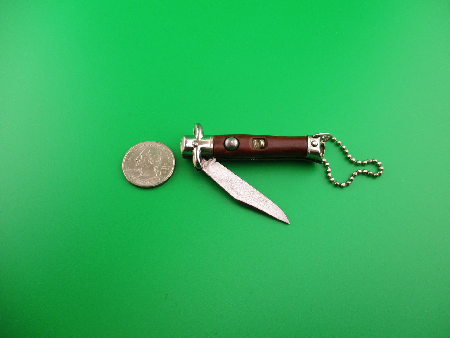 Colonial Snappy Vintage 4th Gen 1950s Rootbeer bowtie keychain switchblade knife