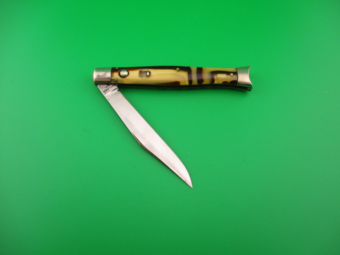 SCHRADE WALDEN #151 Fishtail Butter & Molasses celluloid Vintage automatic knife