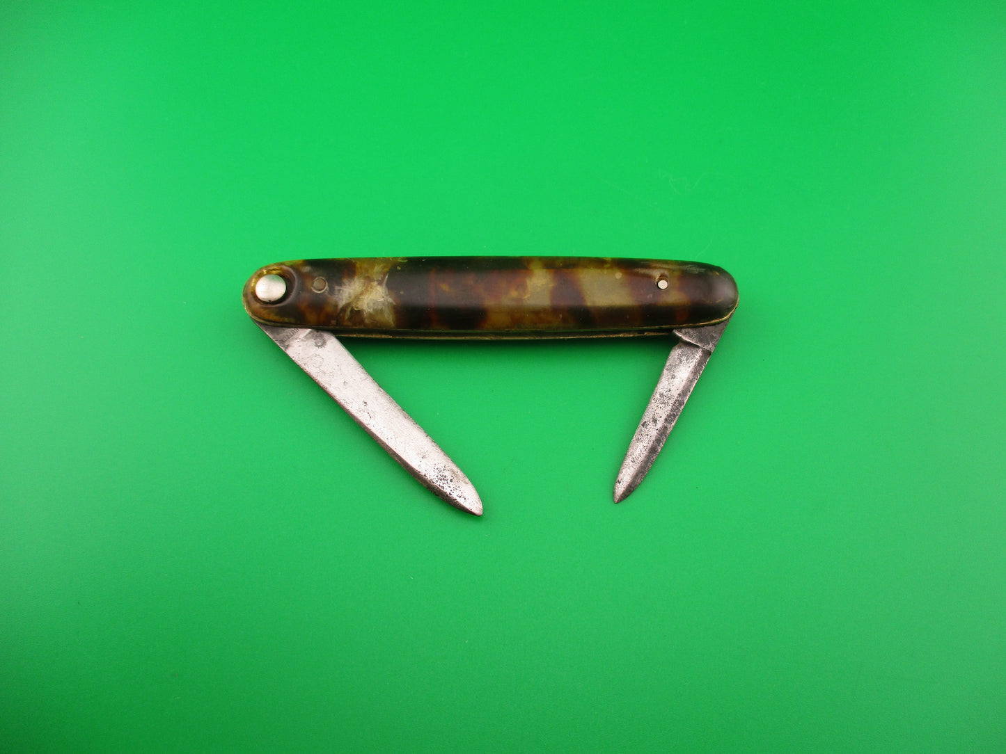 Press Button Knife Co #102 medium double Tortoise celluloid automatic knife
