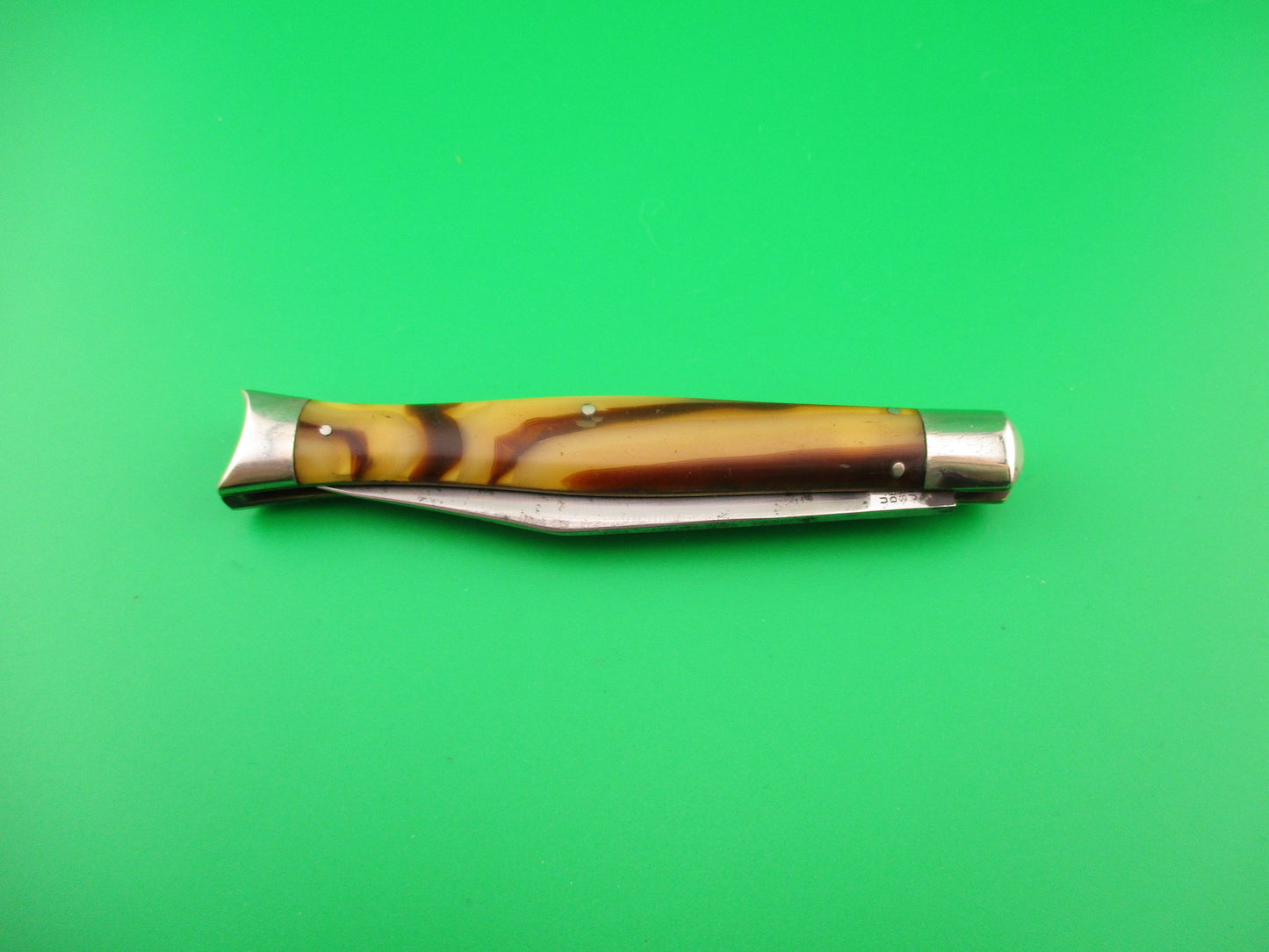 Schrade Cut Co Fishtail Butter & Molasses vintage switchblade knife