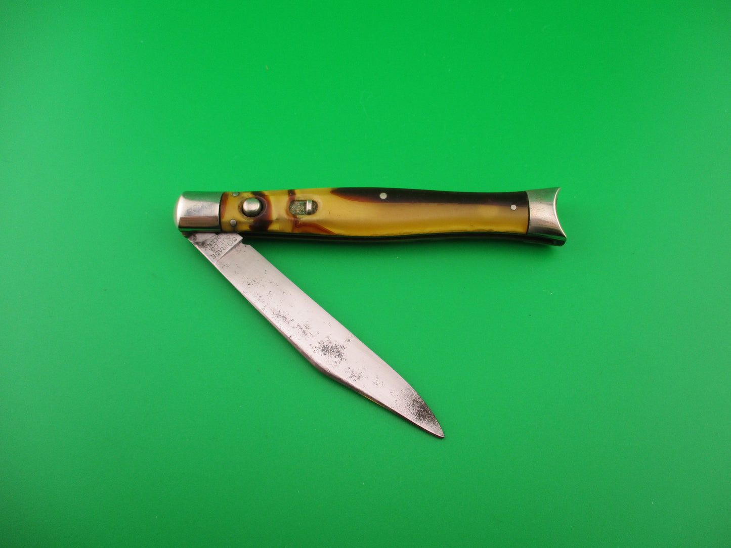 Schrade Cut Co Fishtail Butter & Molasses vintage switchblade knife