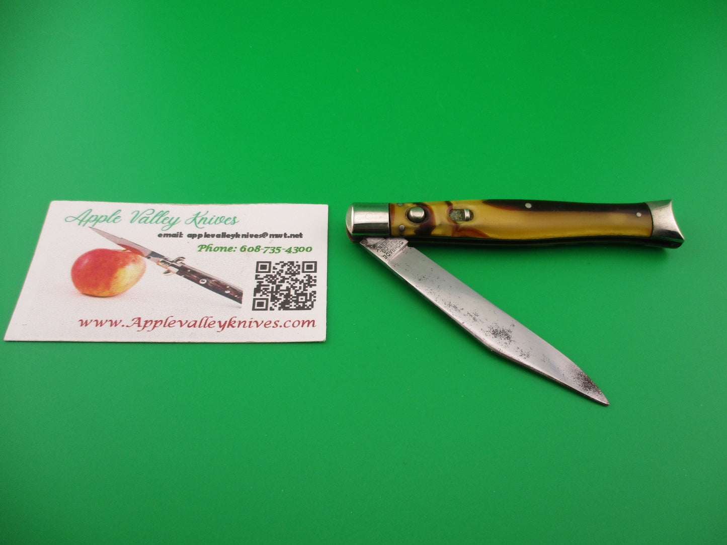 Schrade Cut Co Fishtail Butter & Molasses vintage switchblade knife