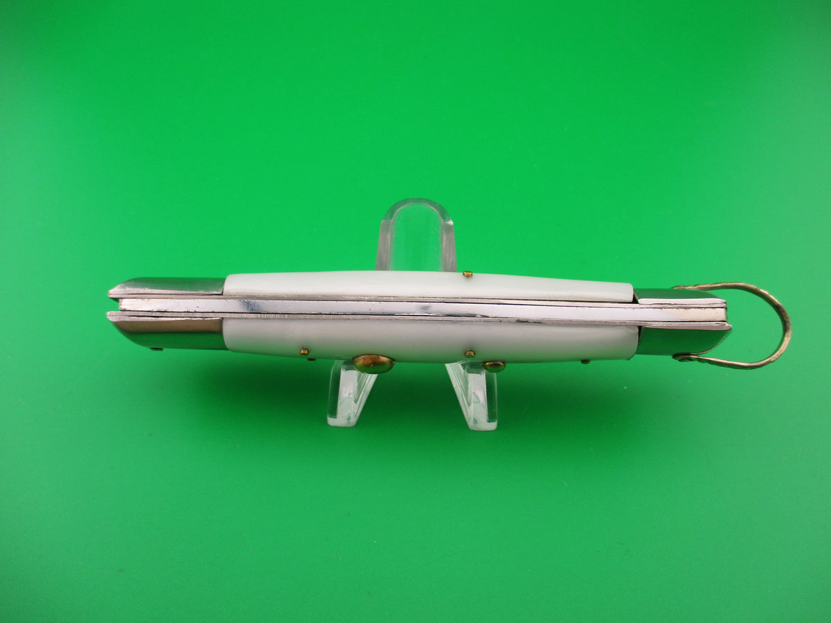 Unusual ESTILETO MILANO RIZZUTO 22cm Japanese Swing Guard White switchblade