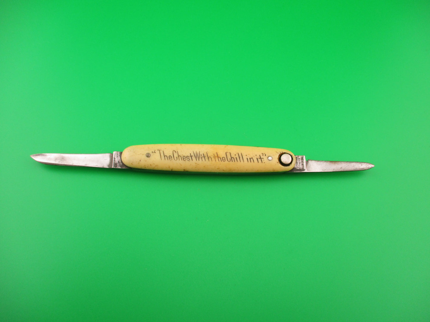 Press Button Knife Co White Mountain Ivory Celluloid Antique automatic knife