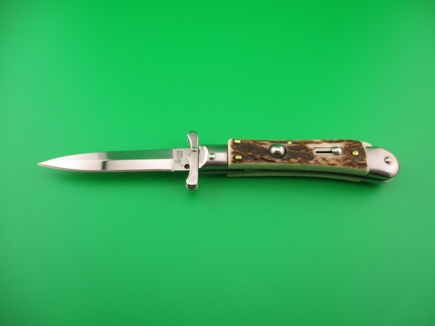 AKC World 19cm Italian Style Medici Stag Swing guard automatic knife new in box
