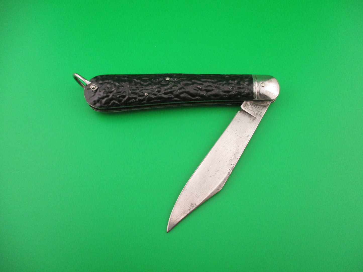 Presto MADE IN USA Vintage Paratrooper style Hunter Metal switchblade w lanyard