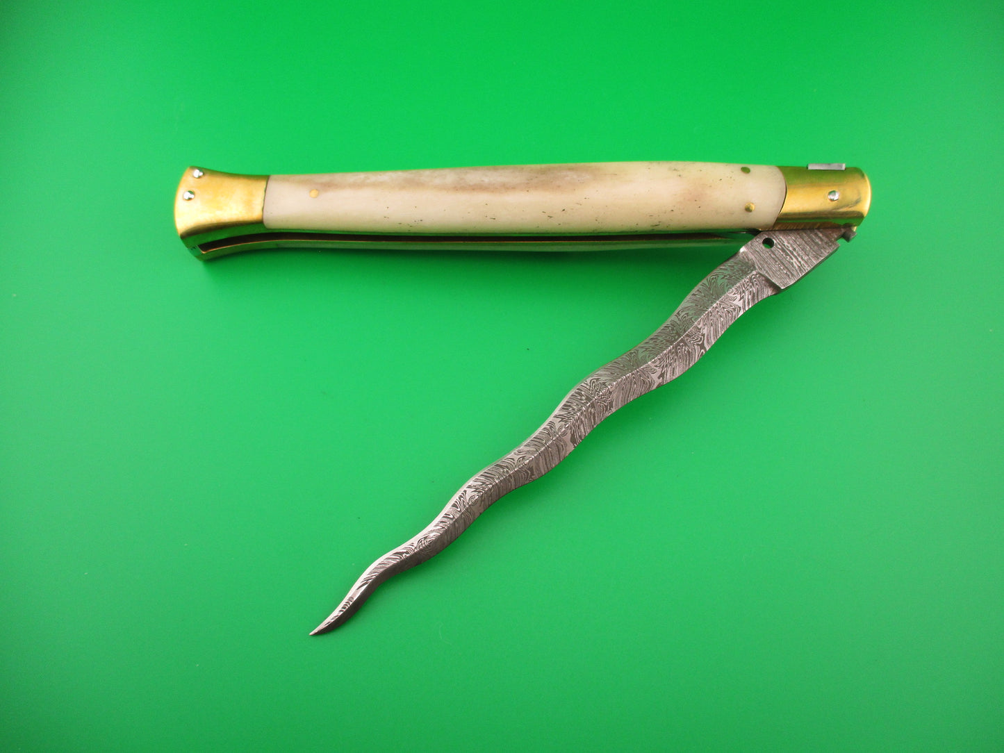 35cm Skull Button Wicked Stiletto Dagger Smooth bone Custom automatic knife