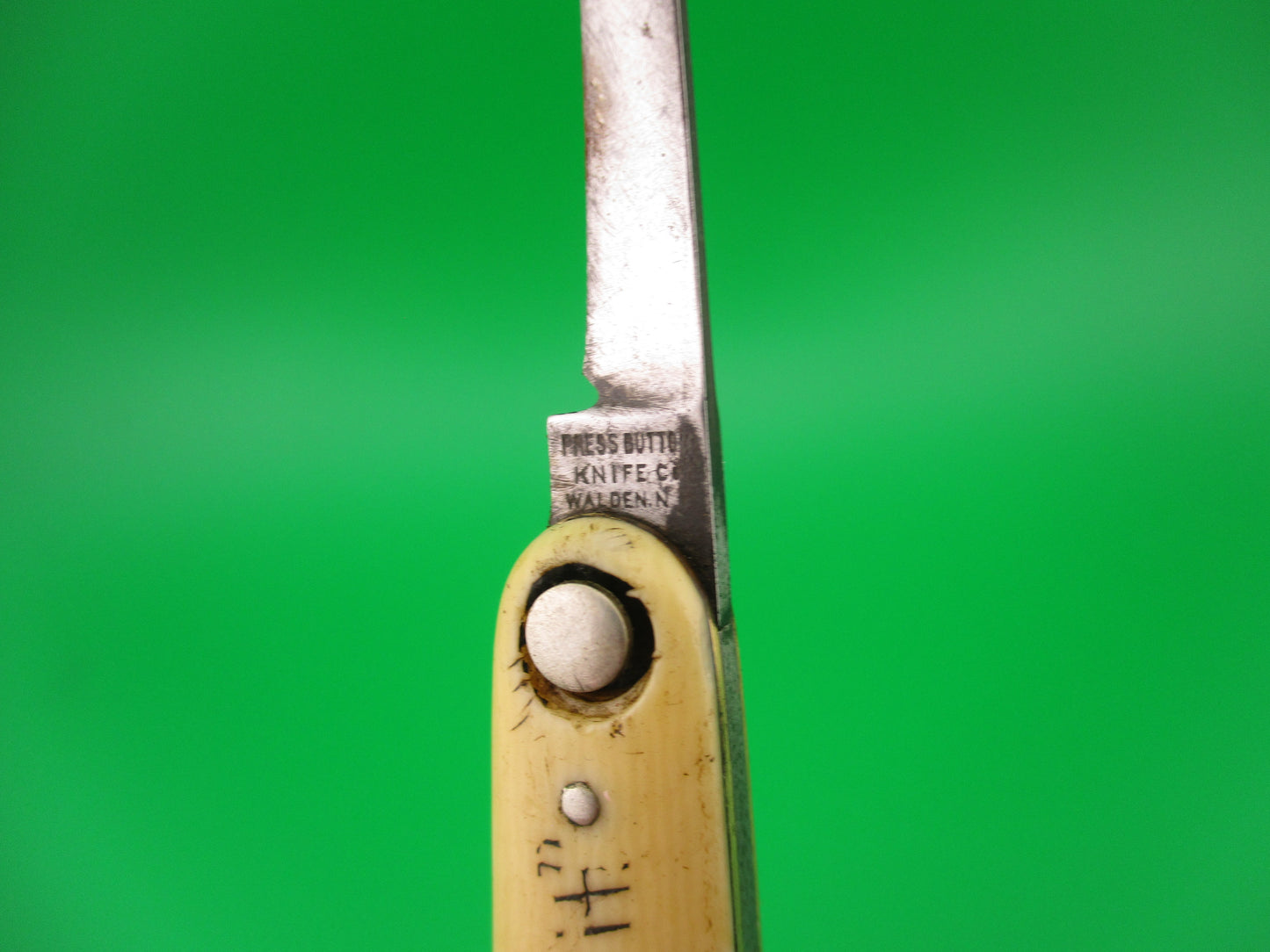 Press Button Knife Co White Mountain Ivory Celluloid Antique automatic knife