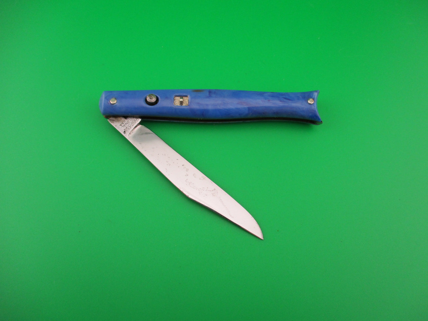 Colonial SHUR SNAP 1st Gen Fishtail Blue swirl 1940s vintage automatic knife