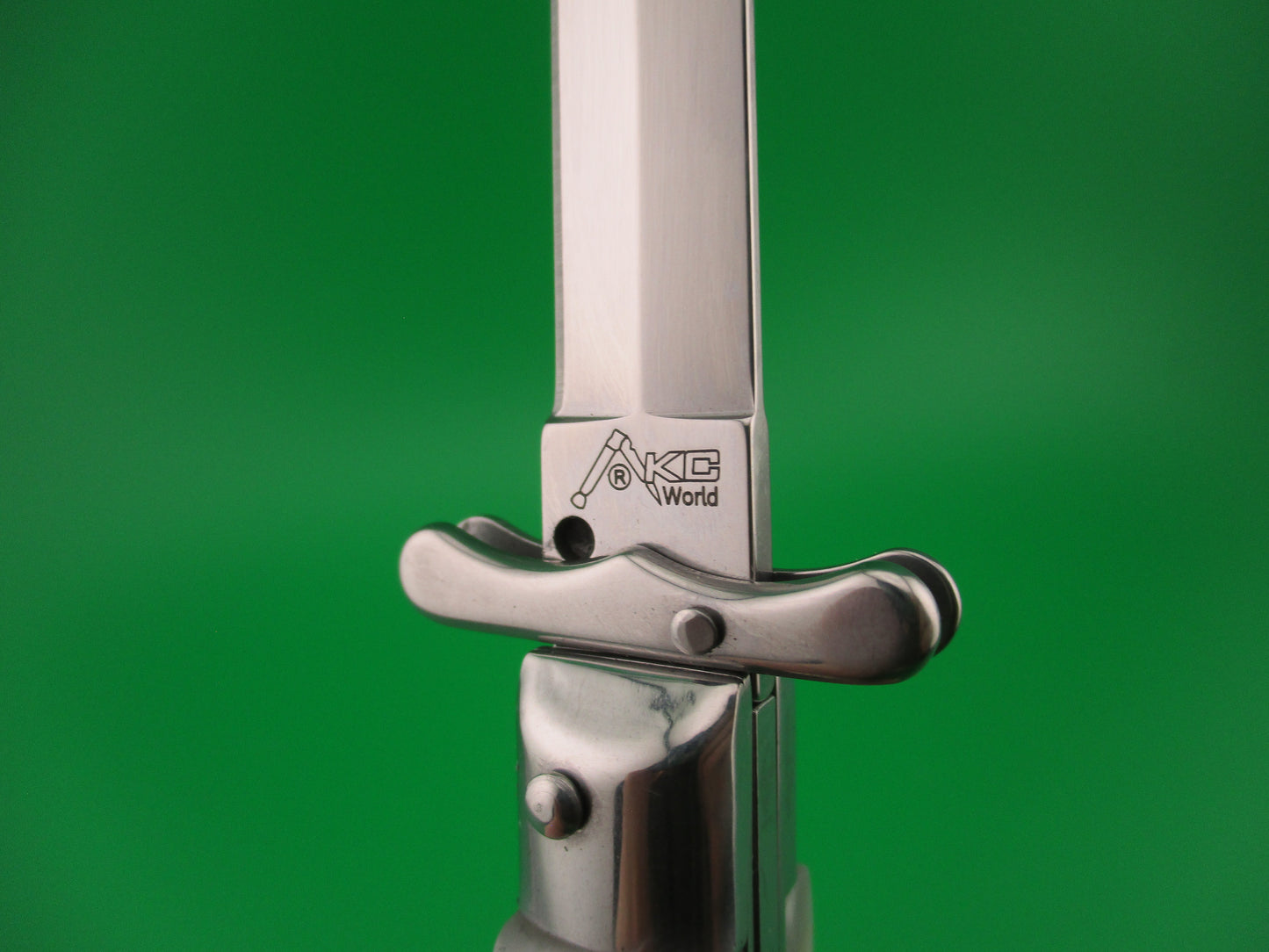 AKC World 19cm Italian Style Medici Pearlex Swing guard automatic knife new in box