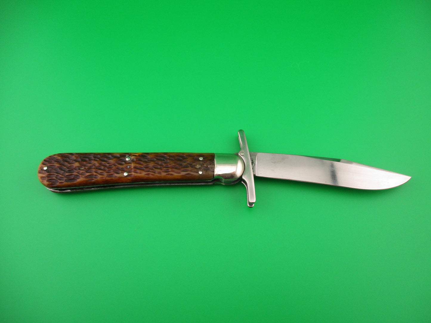 T Bar K blade Press Button Knife Co Victor antique folding guard switchblade