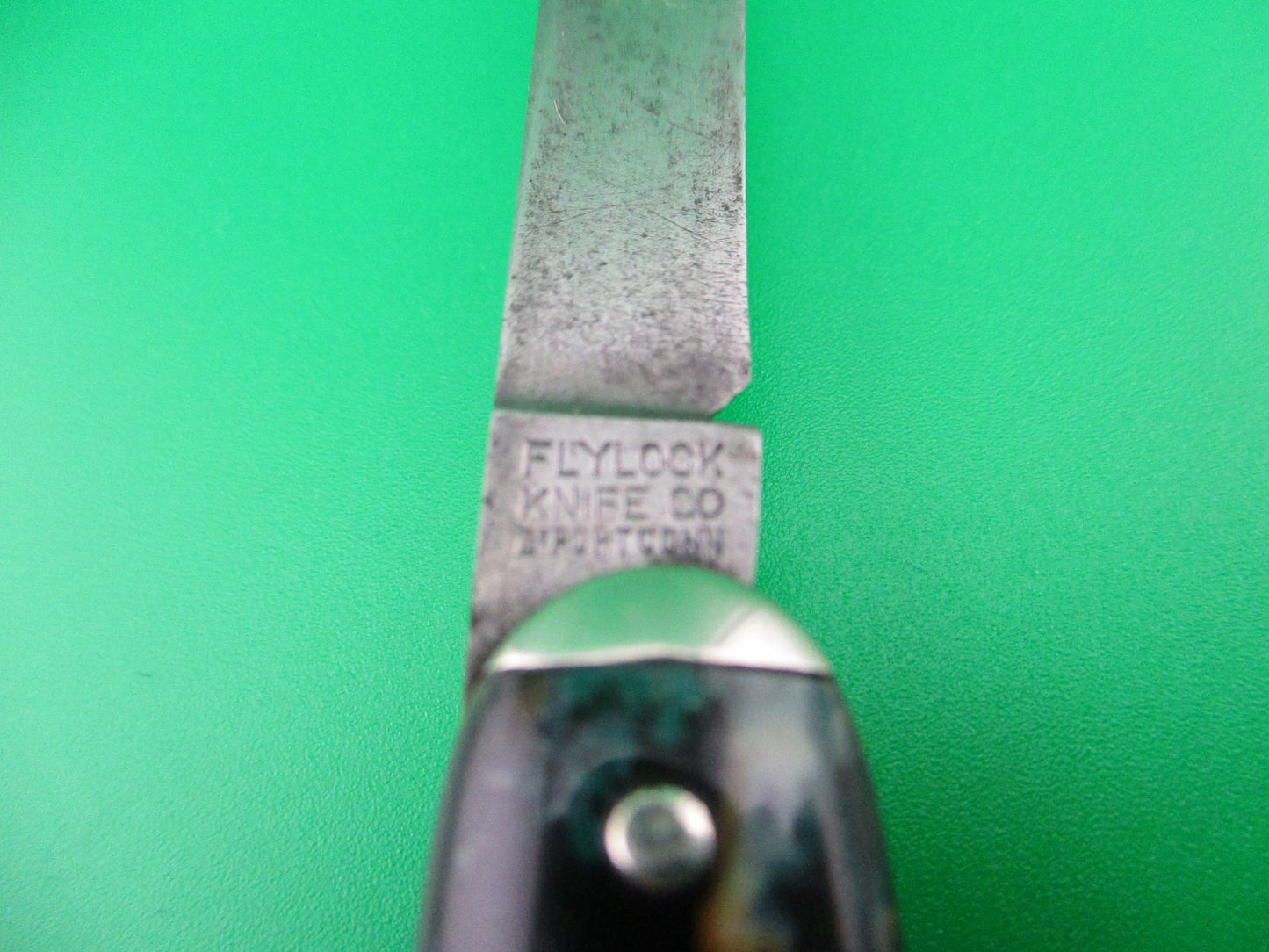 Flylock Double mottled celluloid scales with tip bolsters switchblade knife